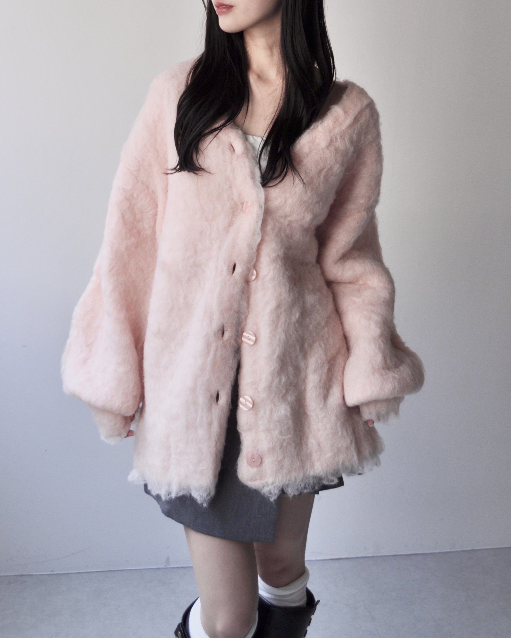 毛茸茸的针织长开衫