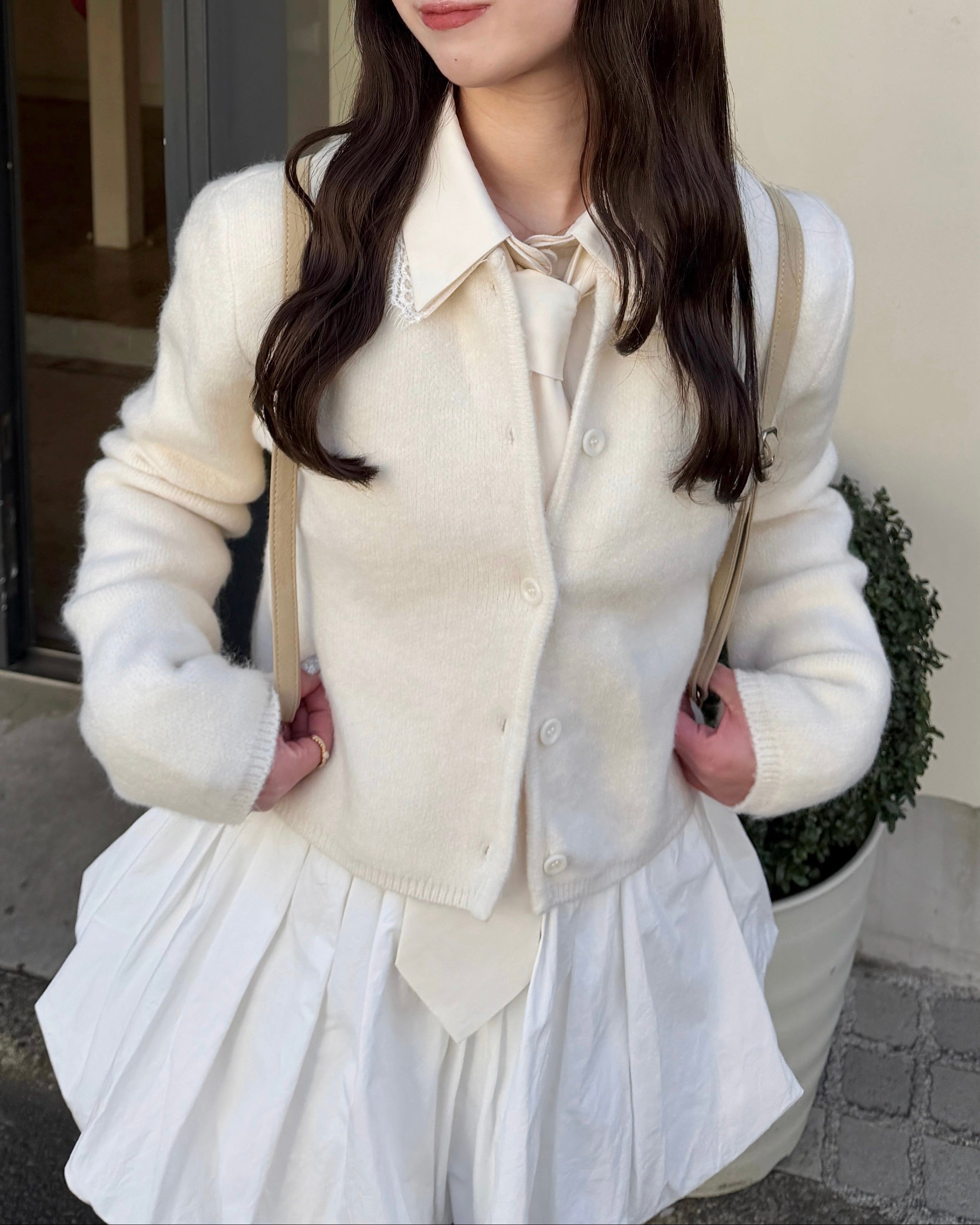 ロゴプレートニットカーディガン