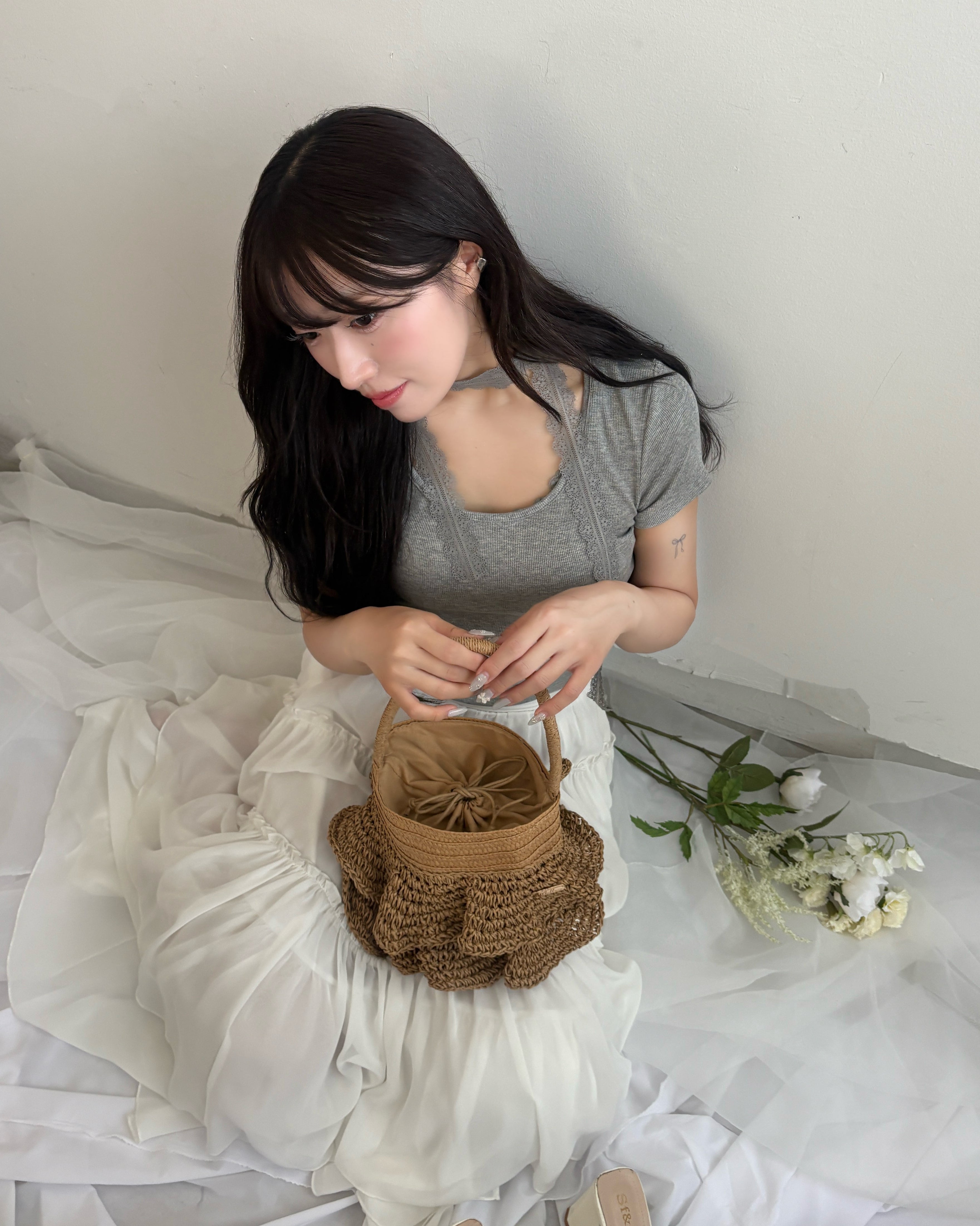 Lace docking T-shirt with tie