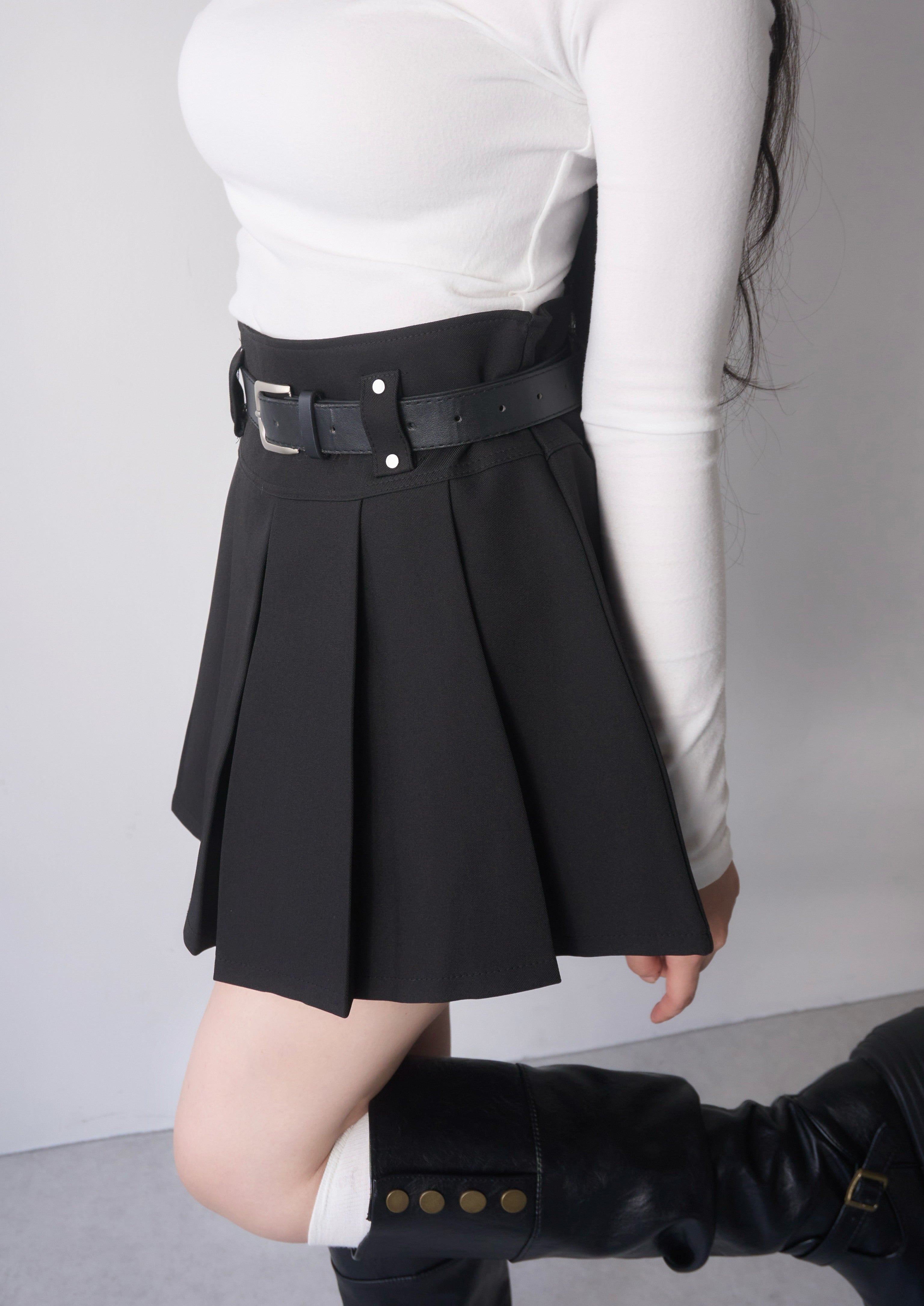 belt set pleated skirt