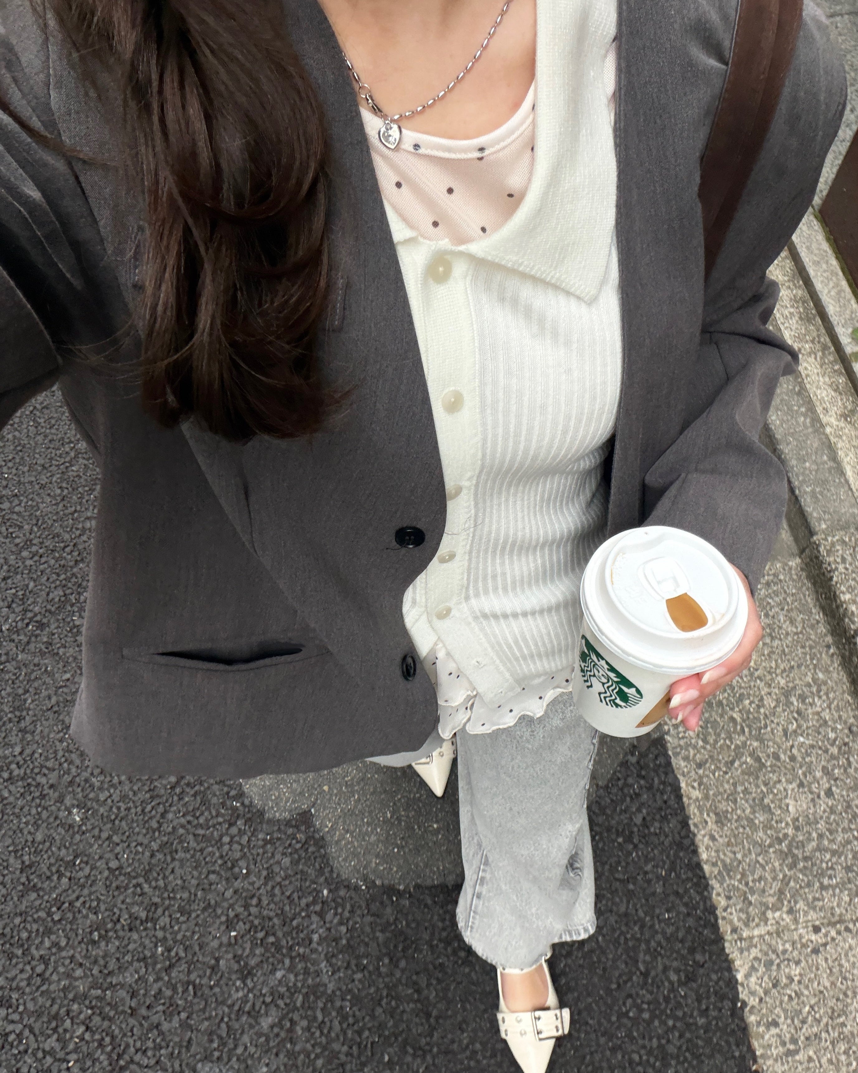 ネックオープンポロニット