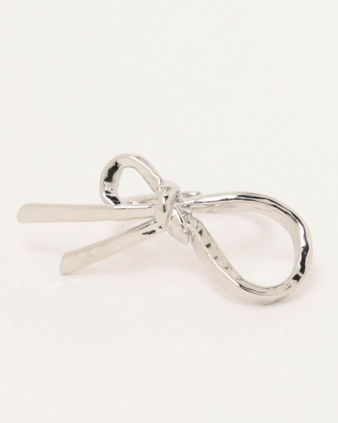 Nuanced ribbon ring