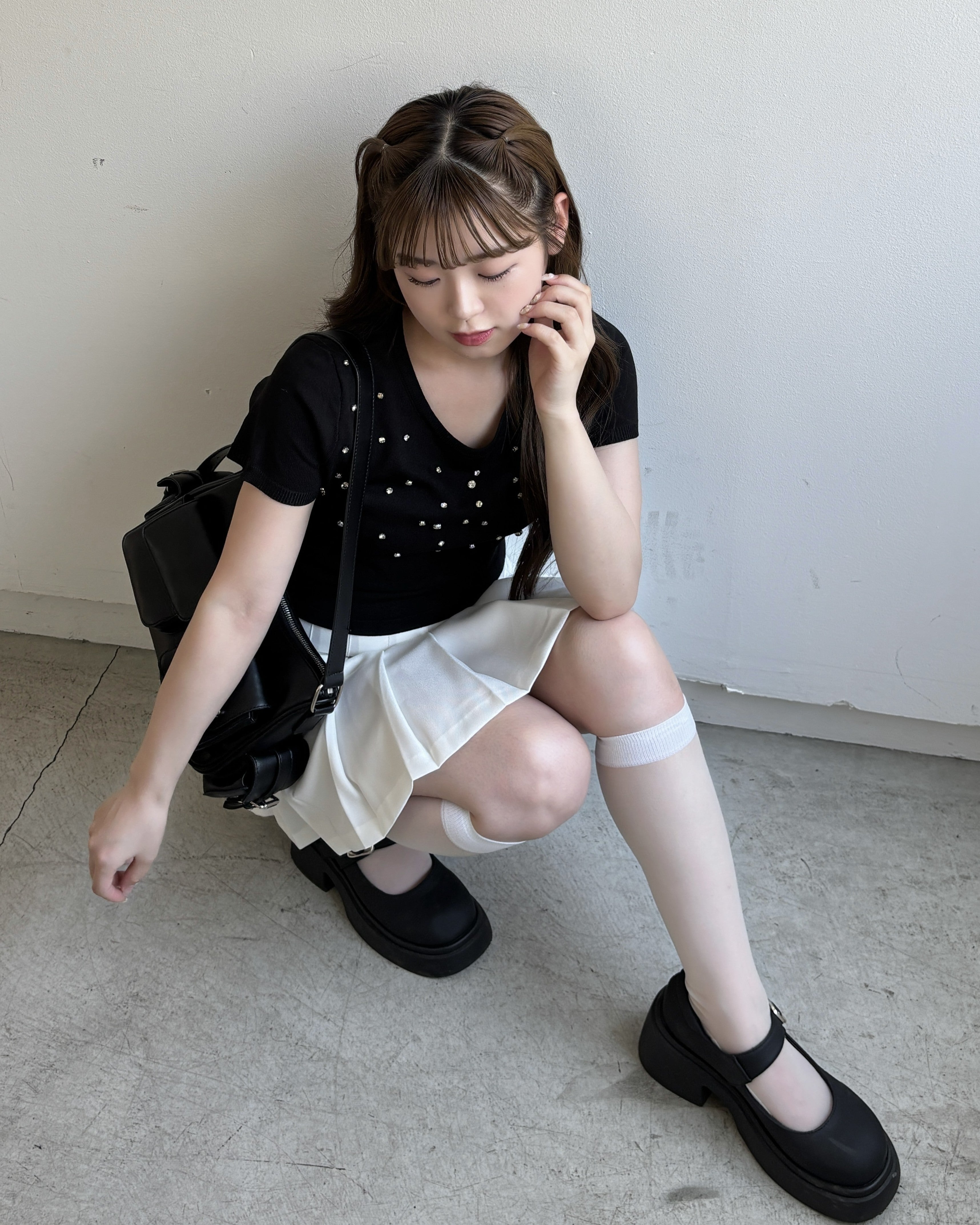 トップス main story ビジュークロップドTシャツ｜MELLOWNEON (メロウネオン) 公式サイト