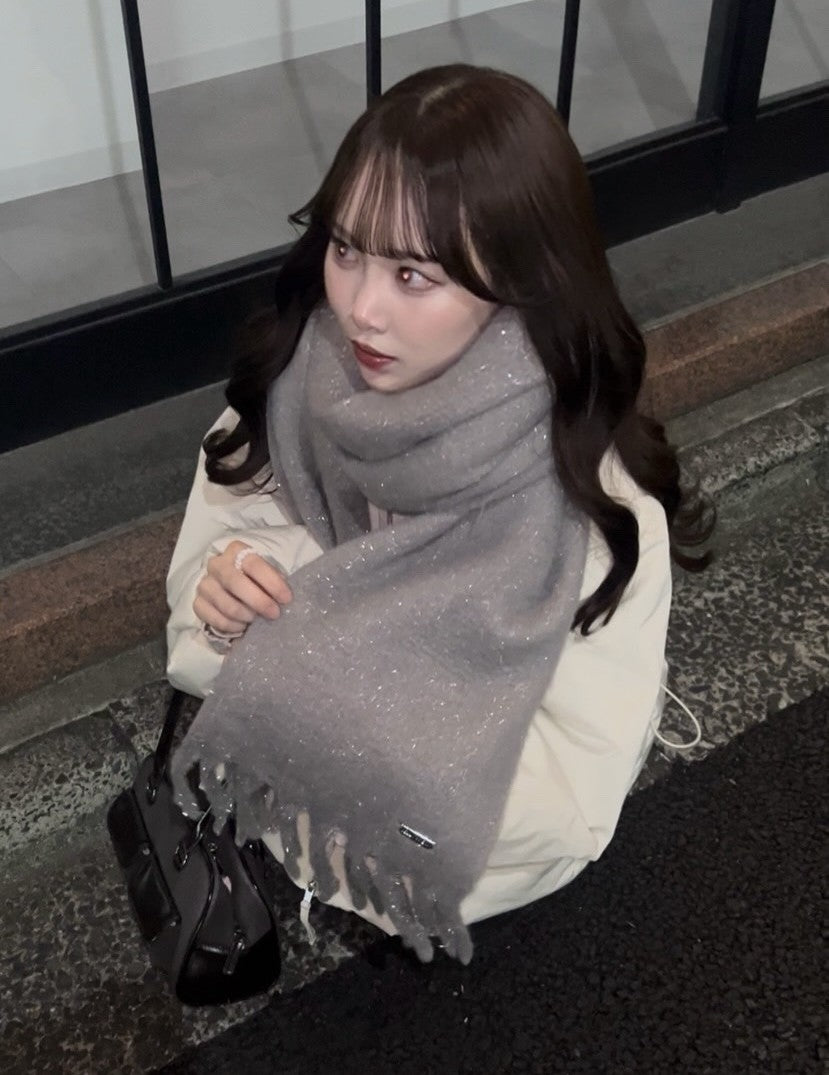 新品未開封☆　FEKETE ラメフーディーマフラー FEKETE HOODED GLITTER MUFFLER フーディーマフラー - メルカリ