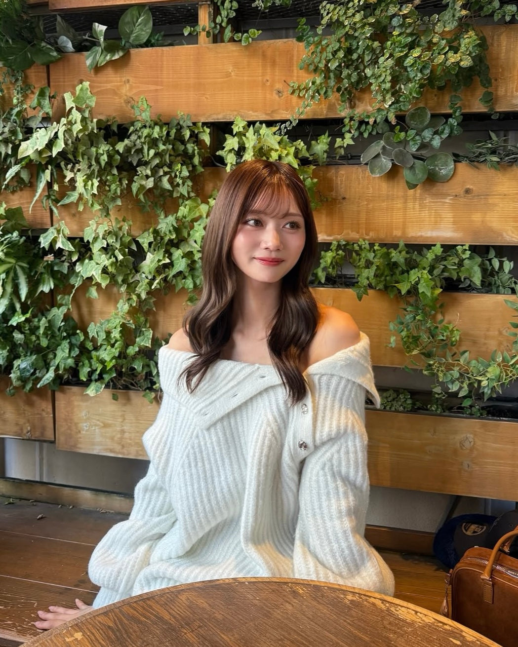 ボタンディテールラメニットミニワンピース