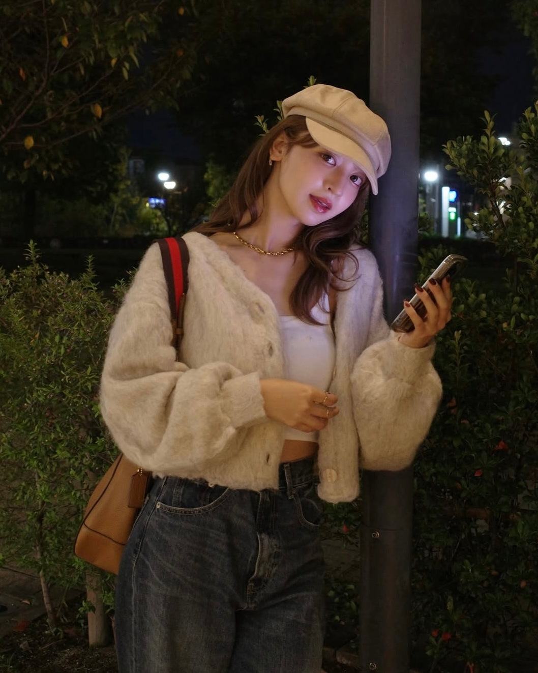 蓬松的针织开衫