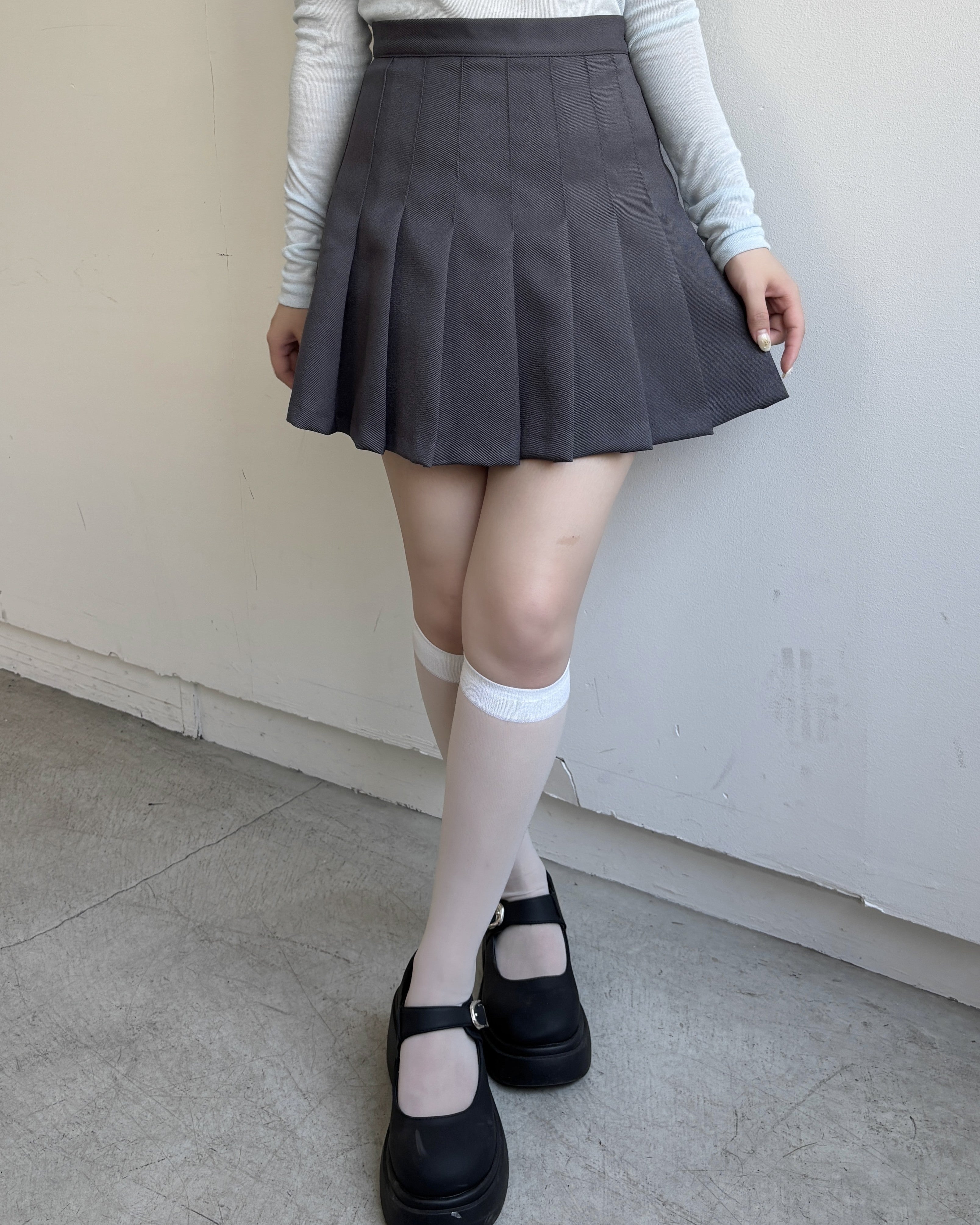 ウエストボタンプリーツミニスカート
