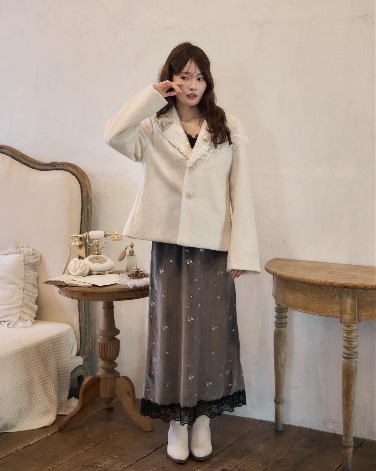 【予約】フラワー刺繍ベロアレースワンピース