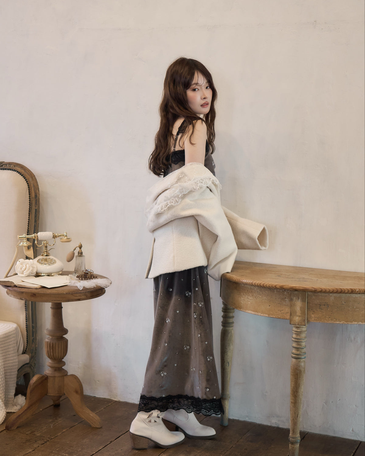 【予約】フラワー刺繍ベロアレースワンピース
