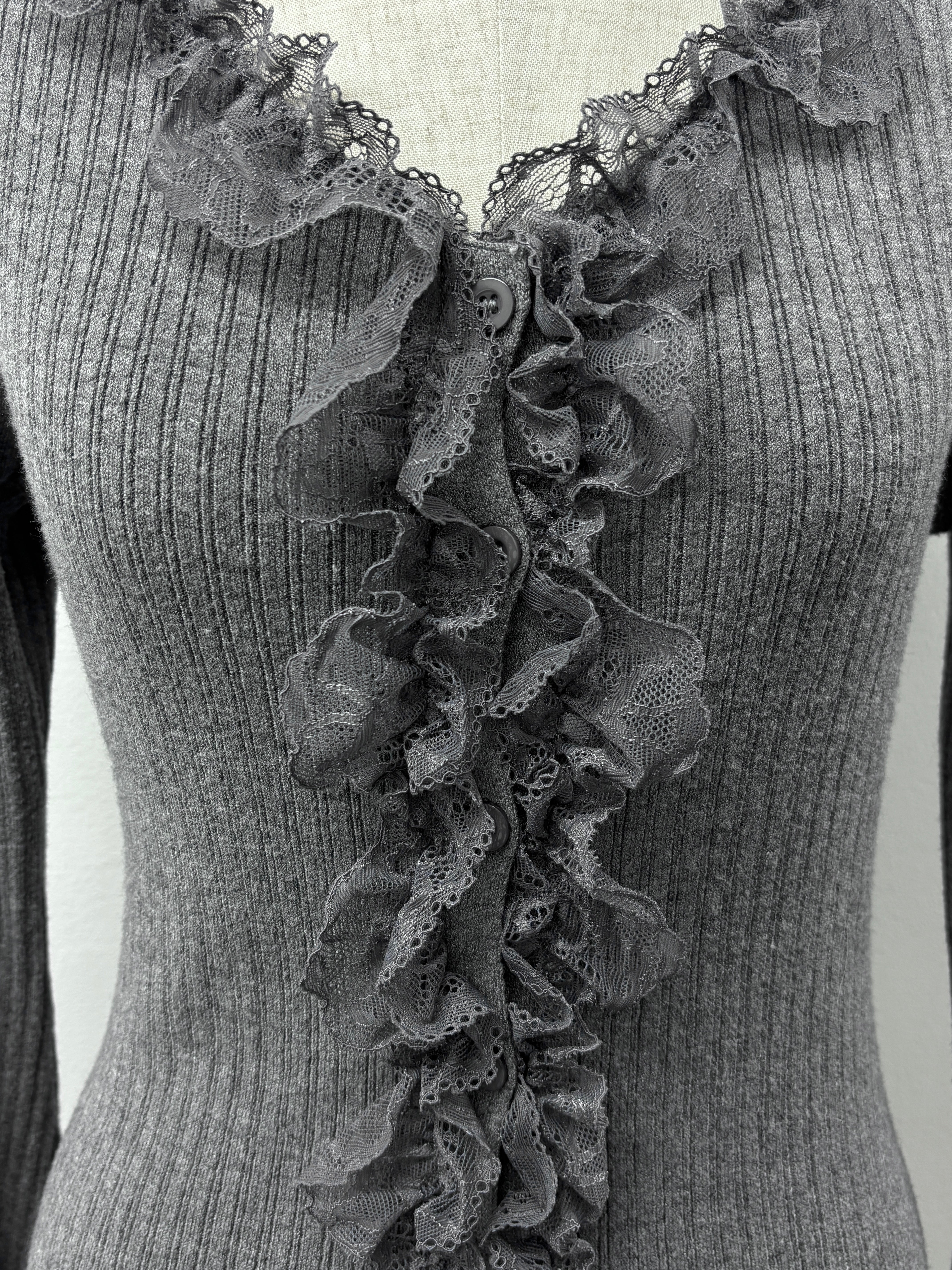 蕾絲荷葉邊針織開衫