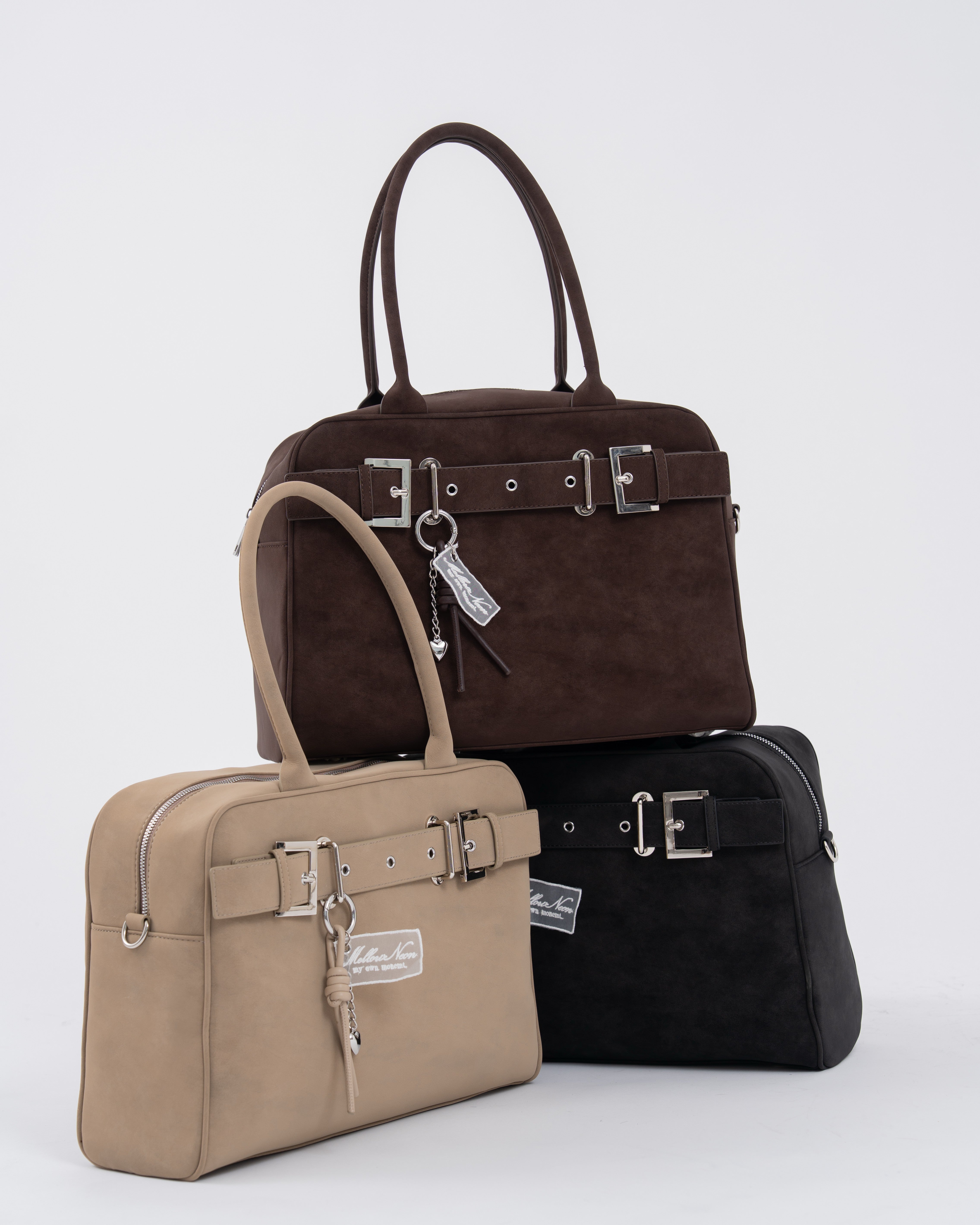 A4スウェードライクベルトボストンバッグ