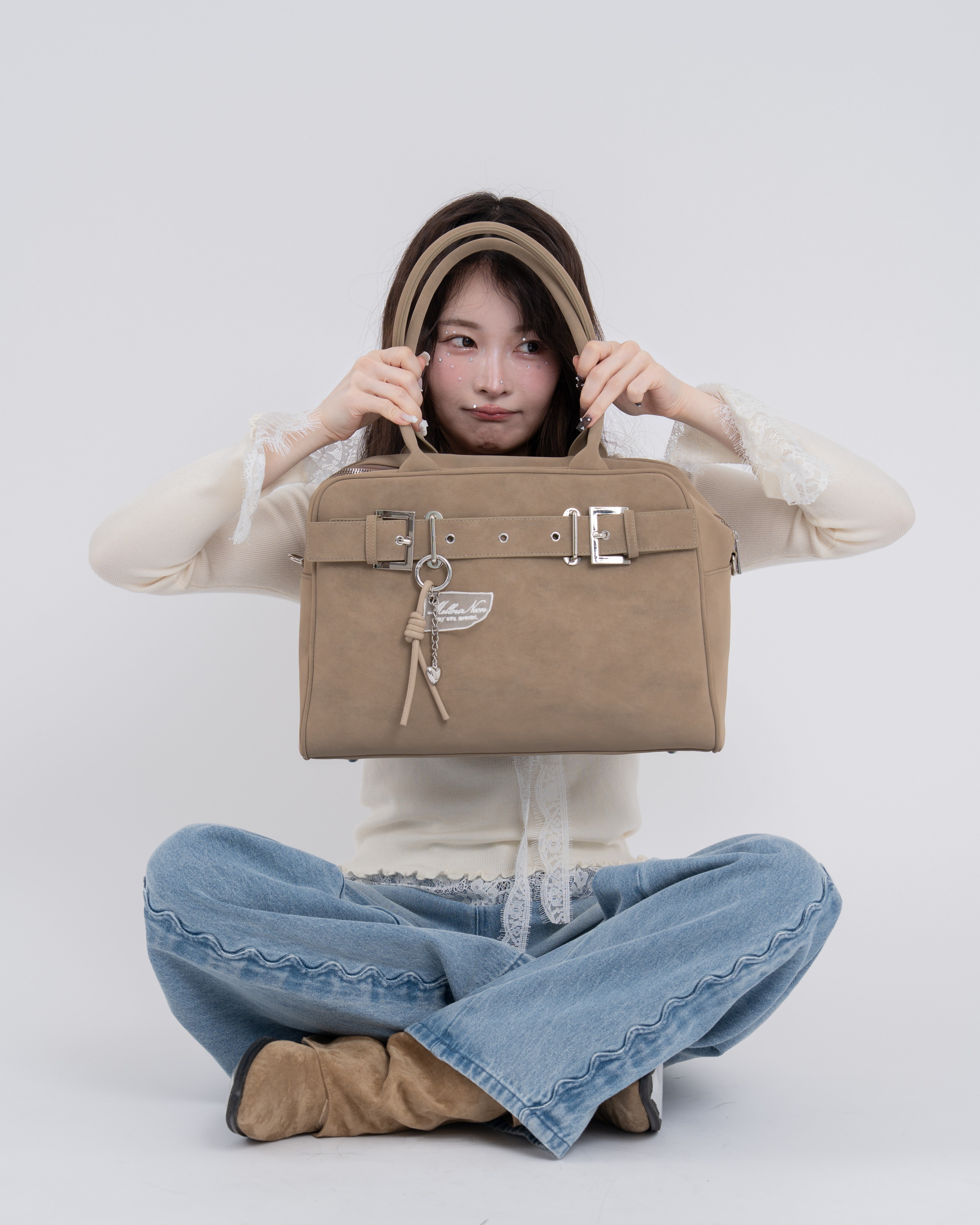 A4スウェードライクベルトボストンバッグ