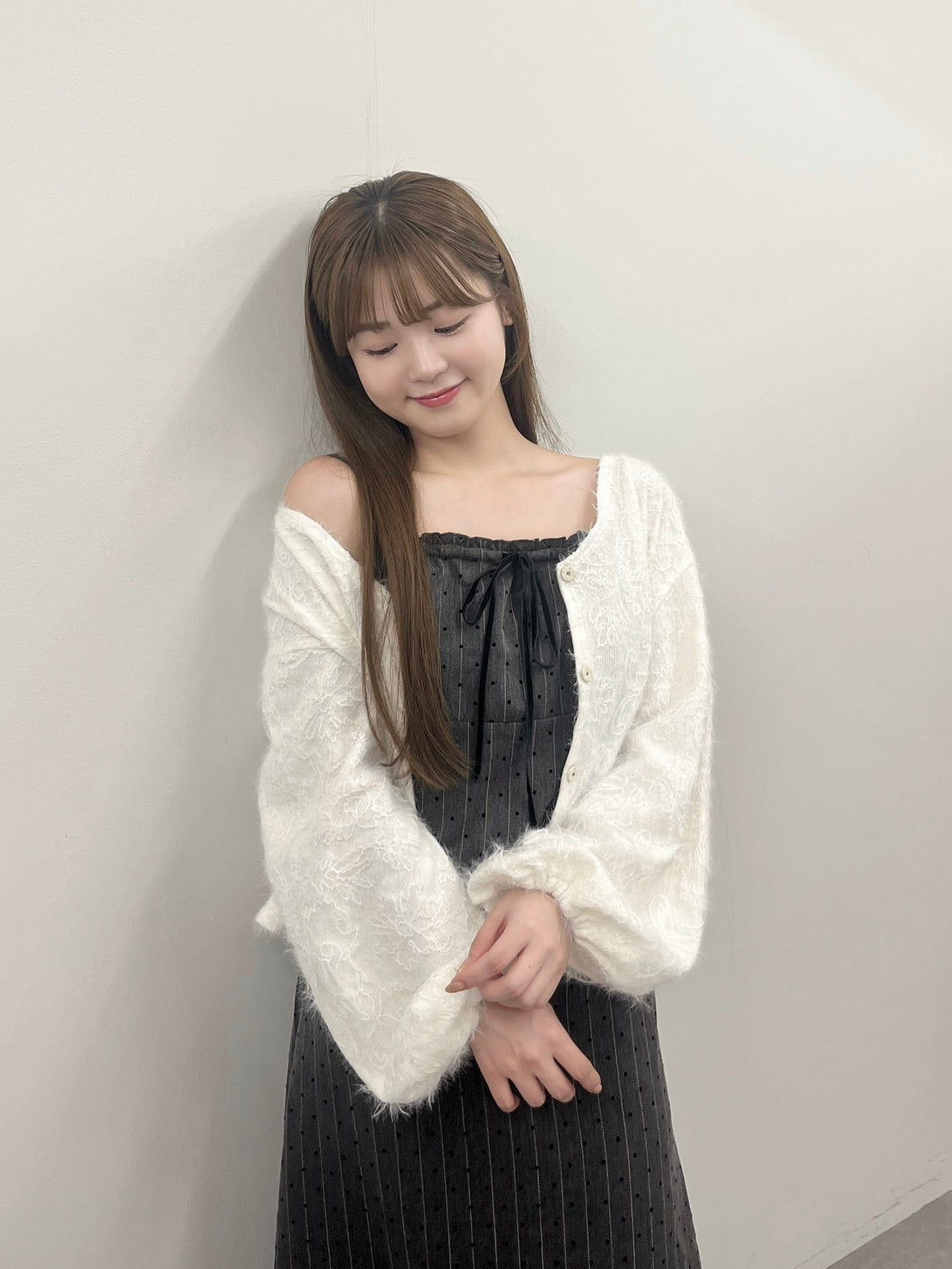 圆点蕾丝拼接吊带连衣裙