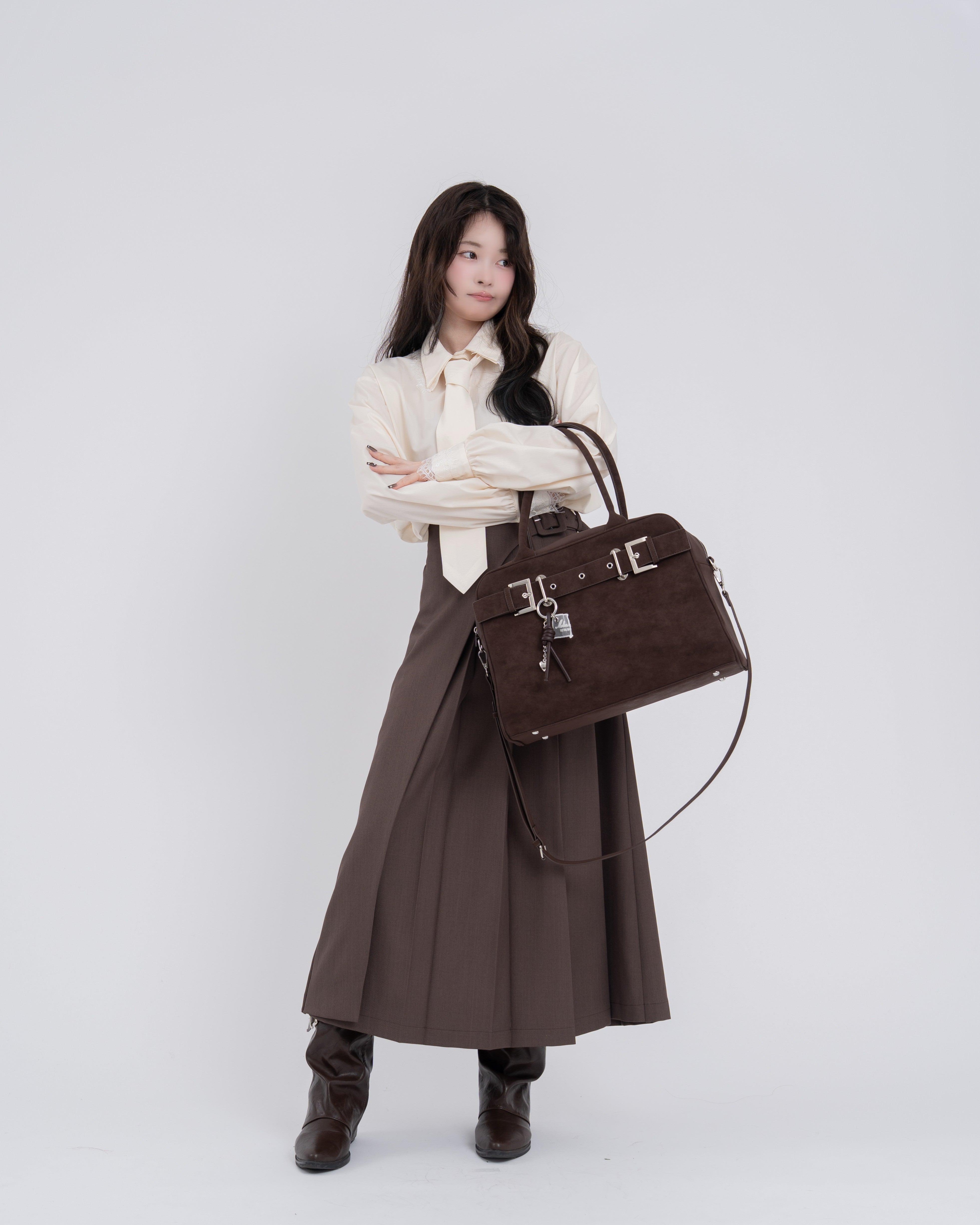 A4スウェードライクベルトボストンバッグ