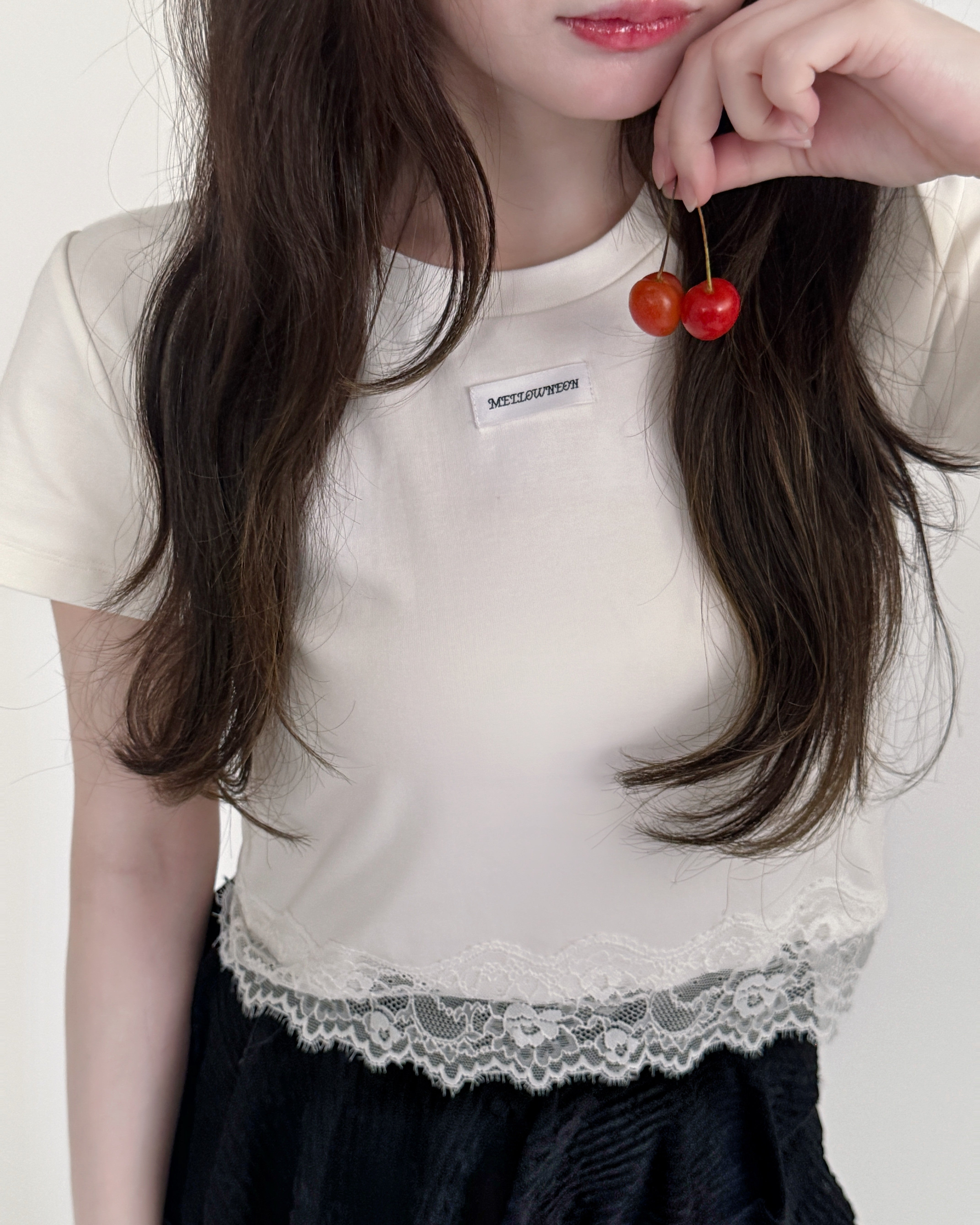 レースヘムＴシャツ
