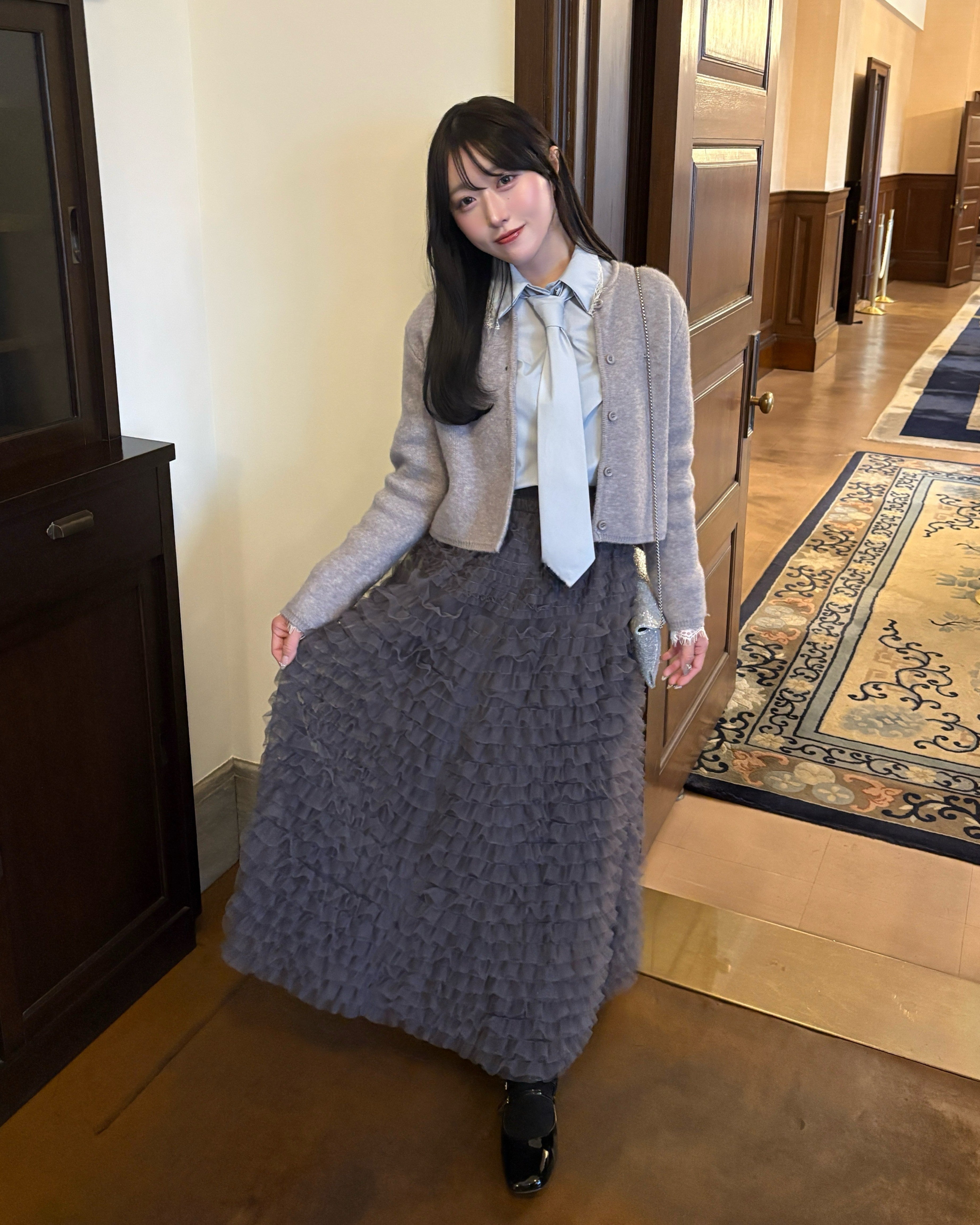 ボリュームフリルチュールスカート