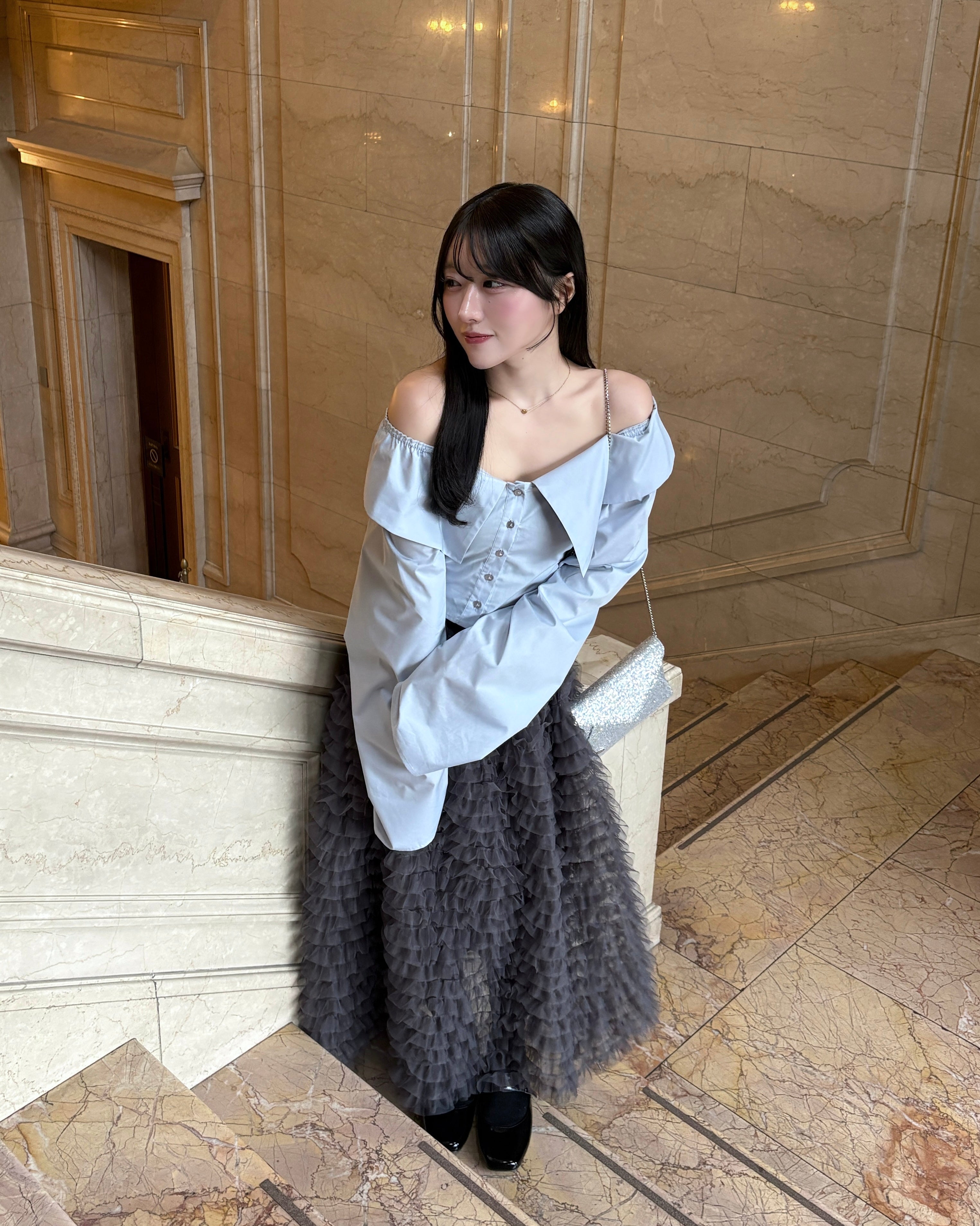 ボリュームフリルチュールスカート