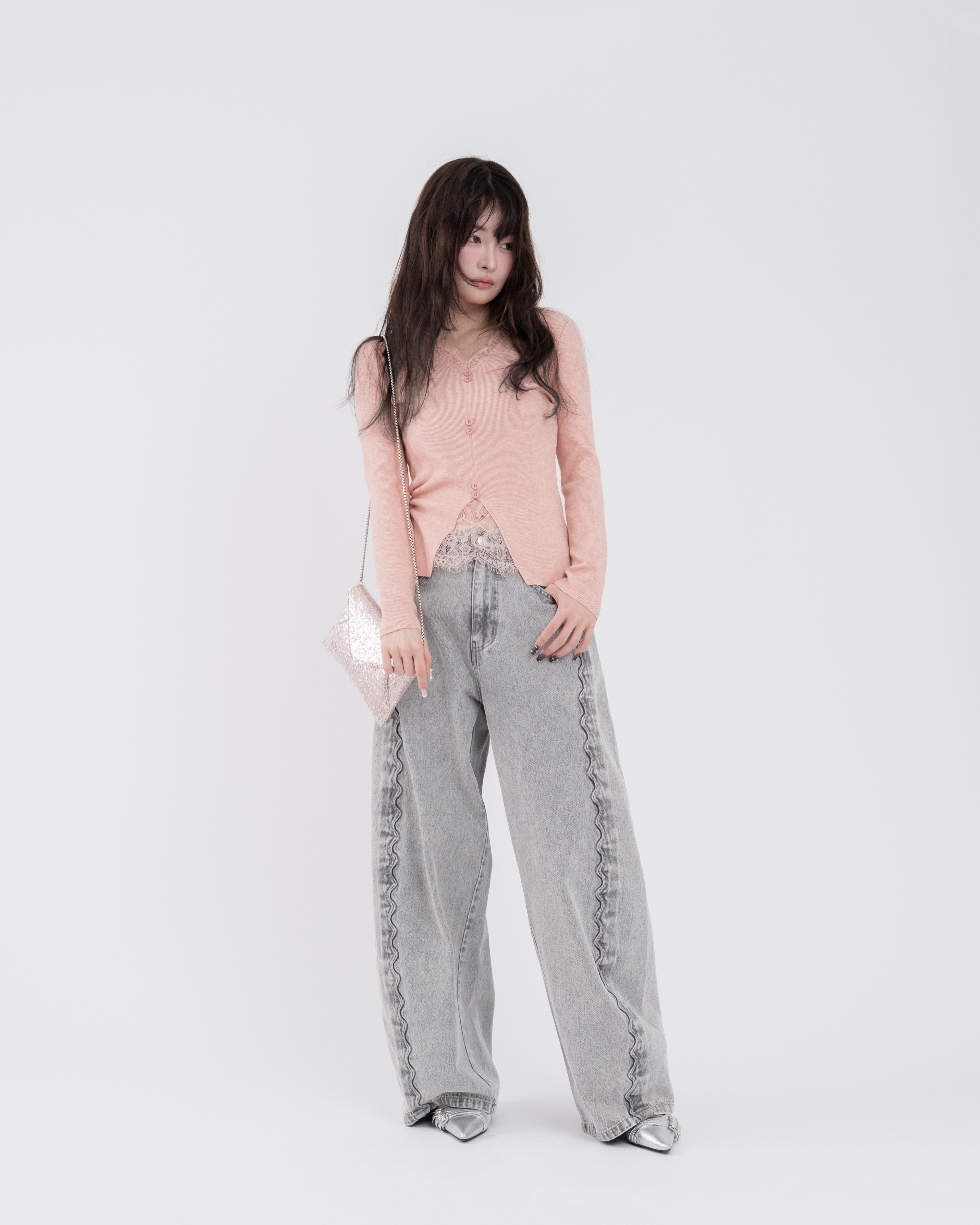 レースボタンニット