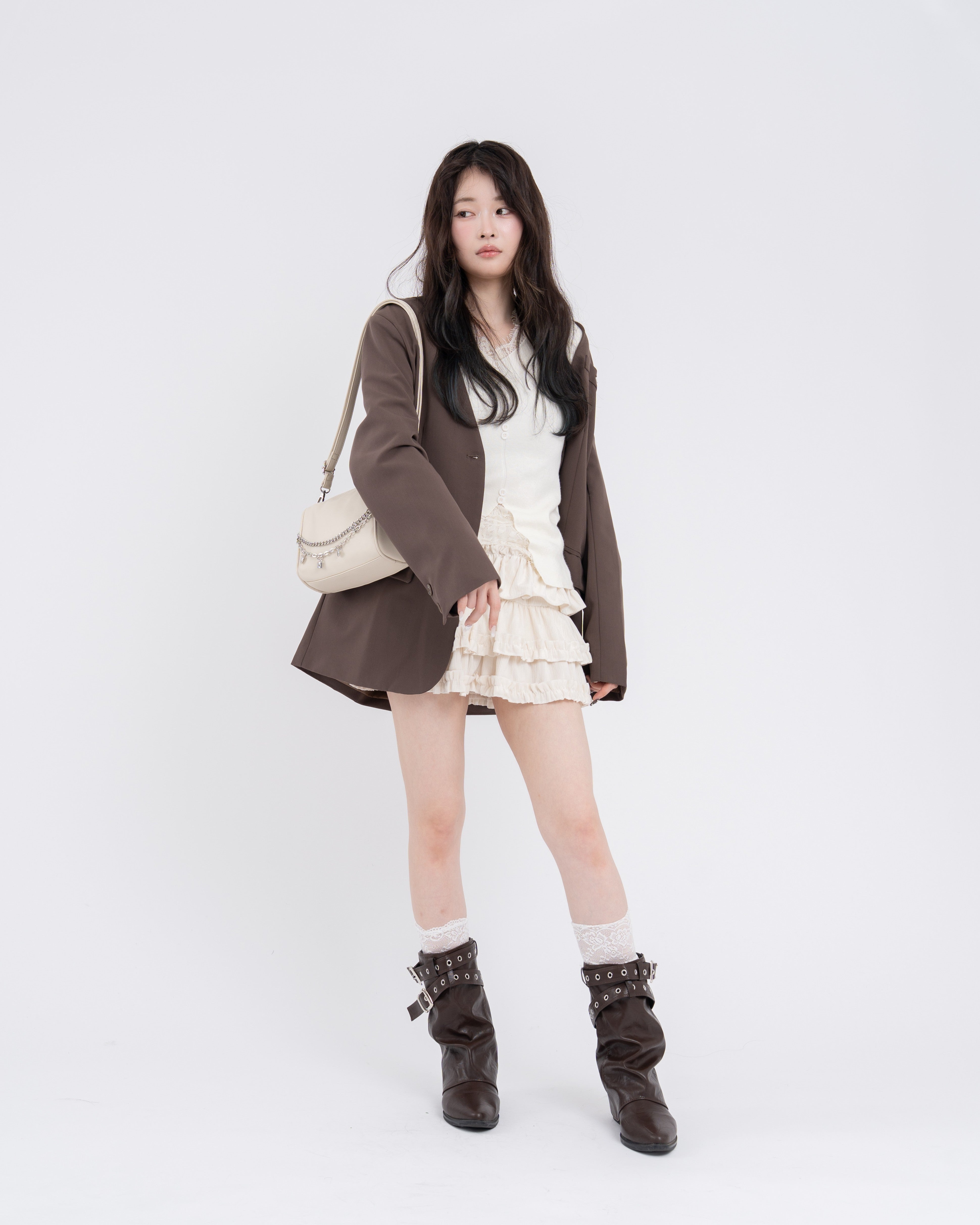 レースボタンニット