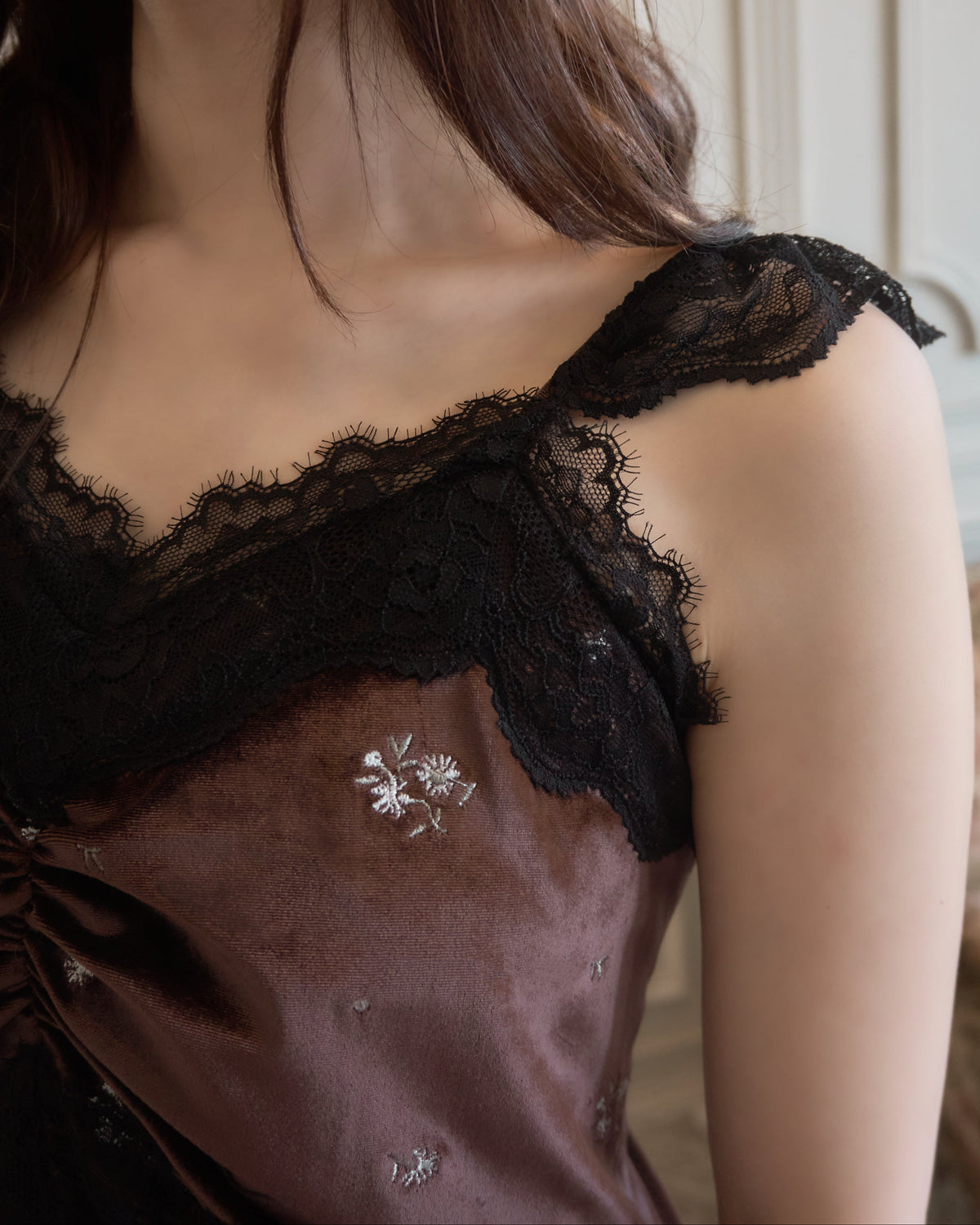 【予約】フラワー刺繍ベロアレースワンピース