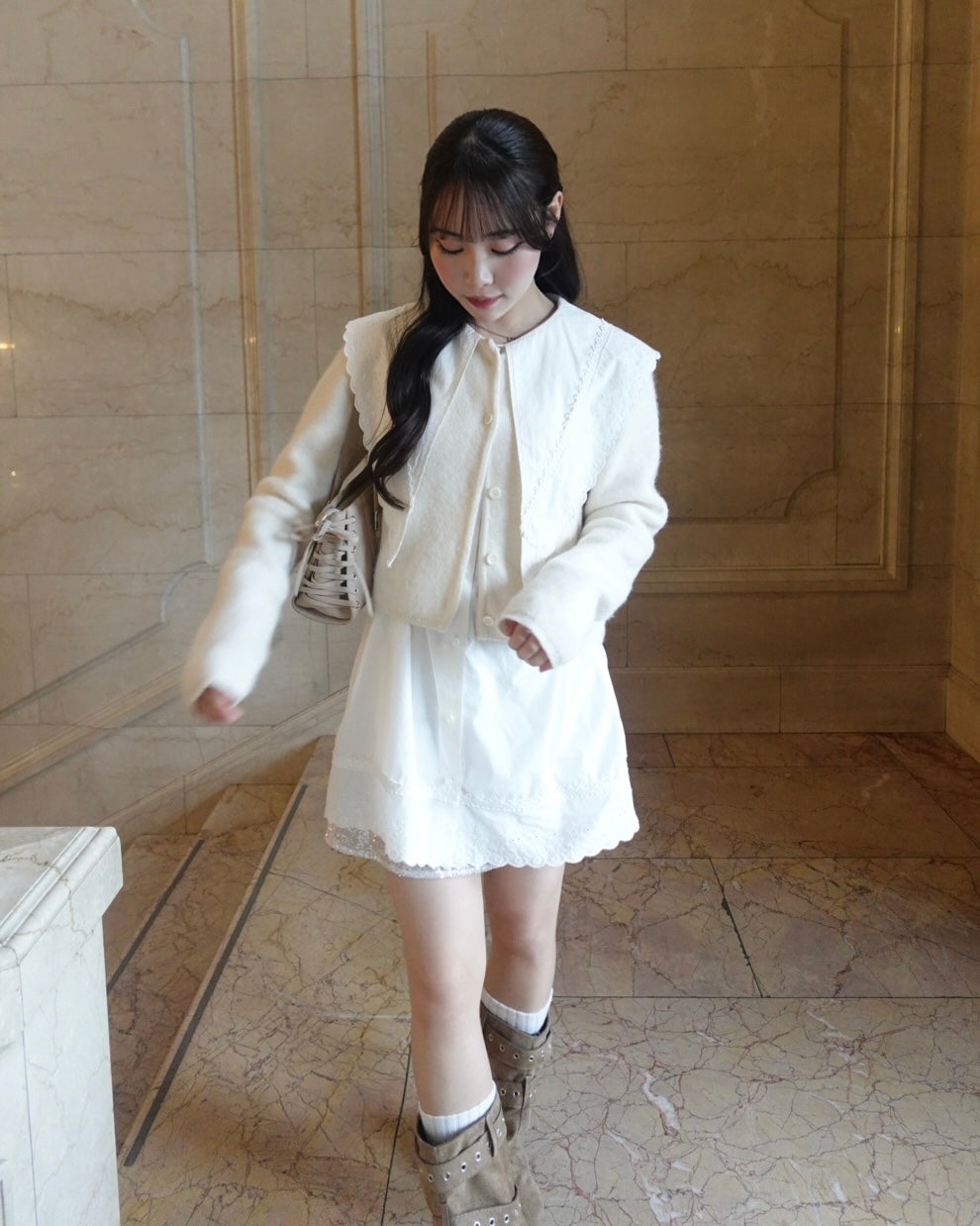 ロゴプレートニットカーディガン