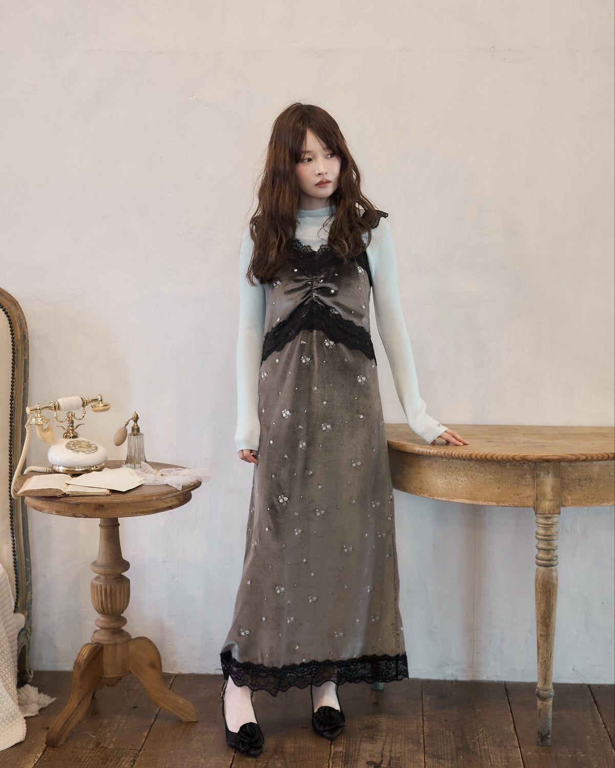 【予約】フラワー刺繍ベロアレースワンピース