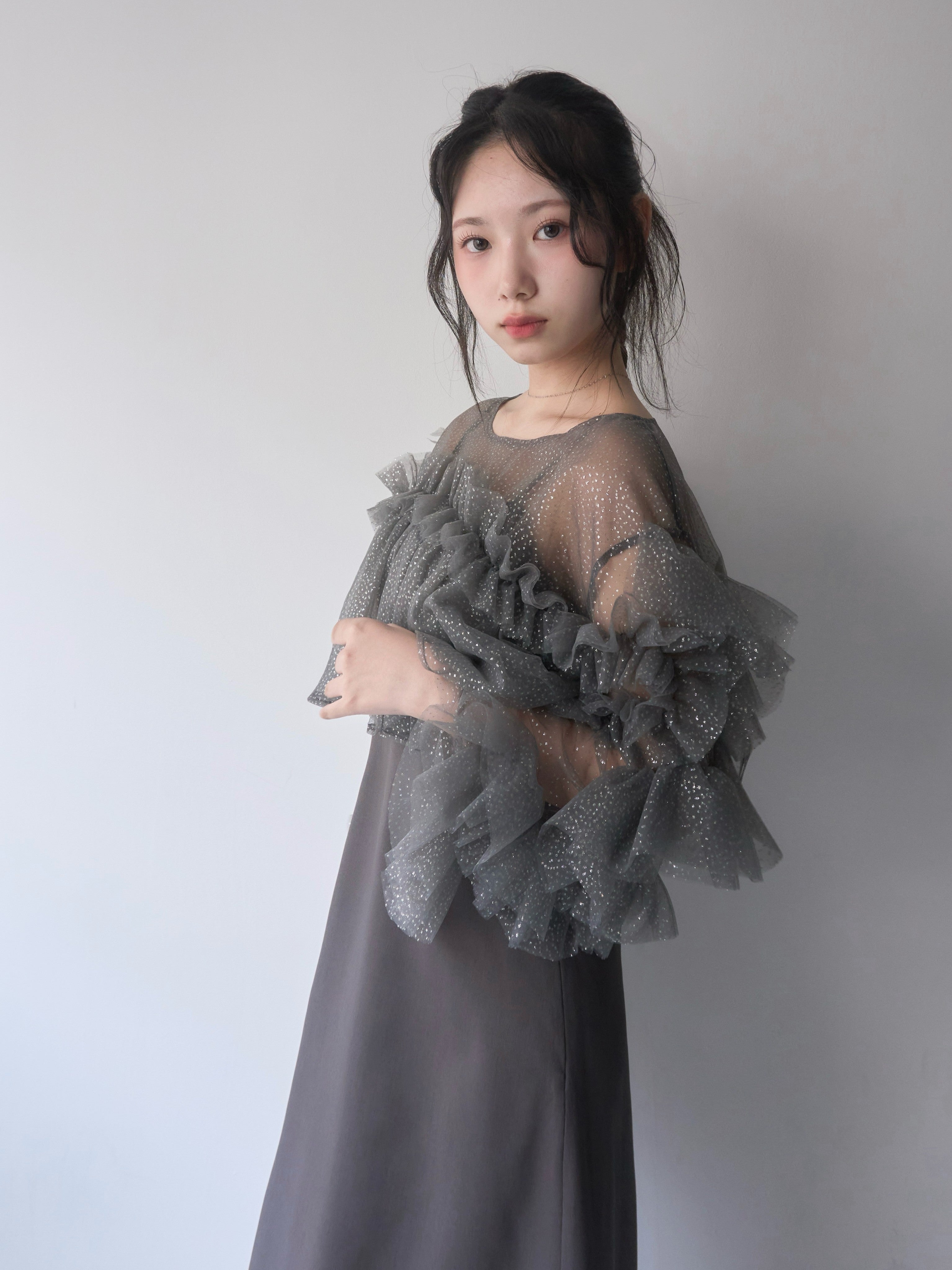 フリルラメチュールオケージョンワンピース｜MELLOWNEON (メロウネオン