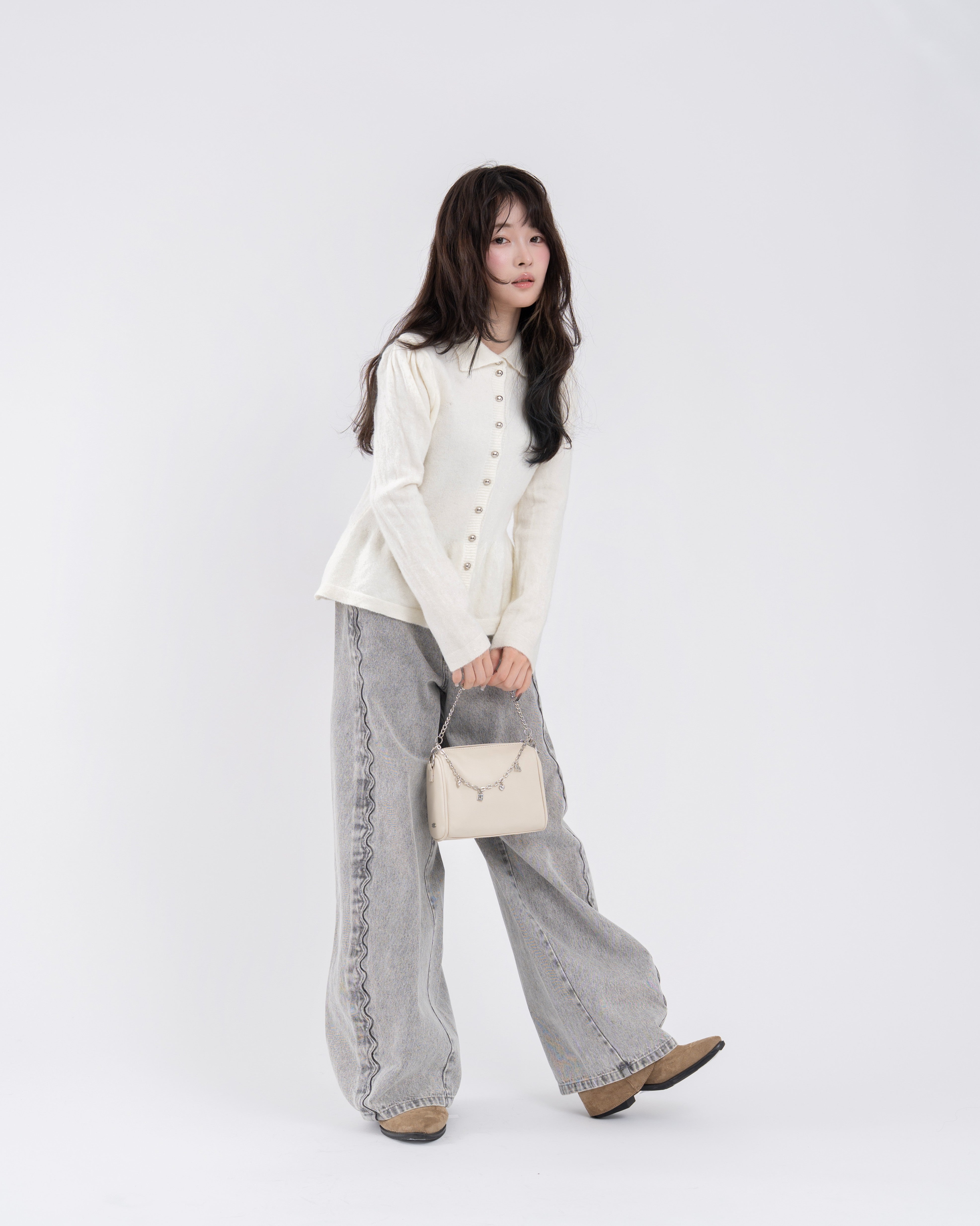 ラメペプラムポロニット