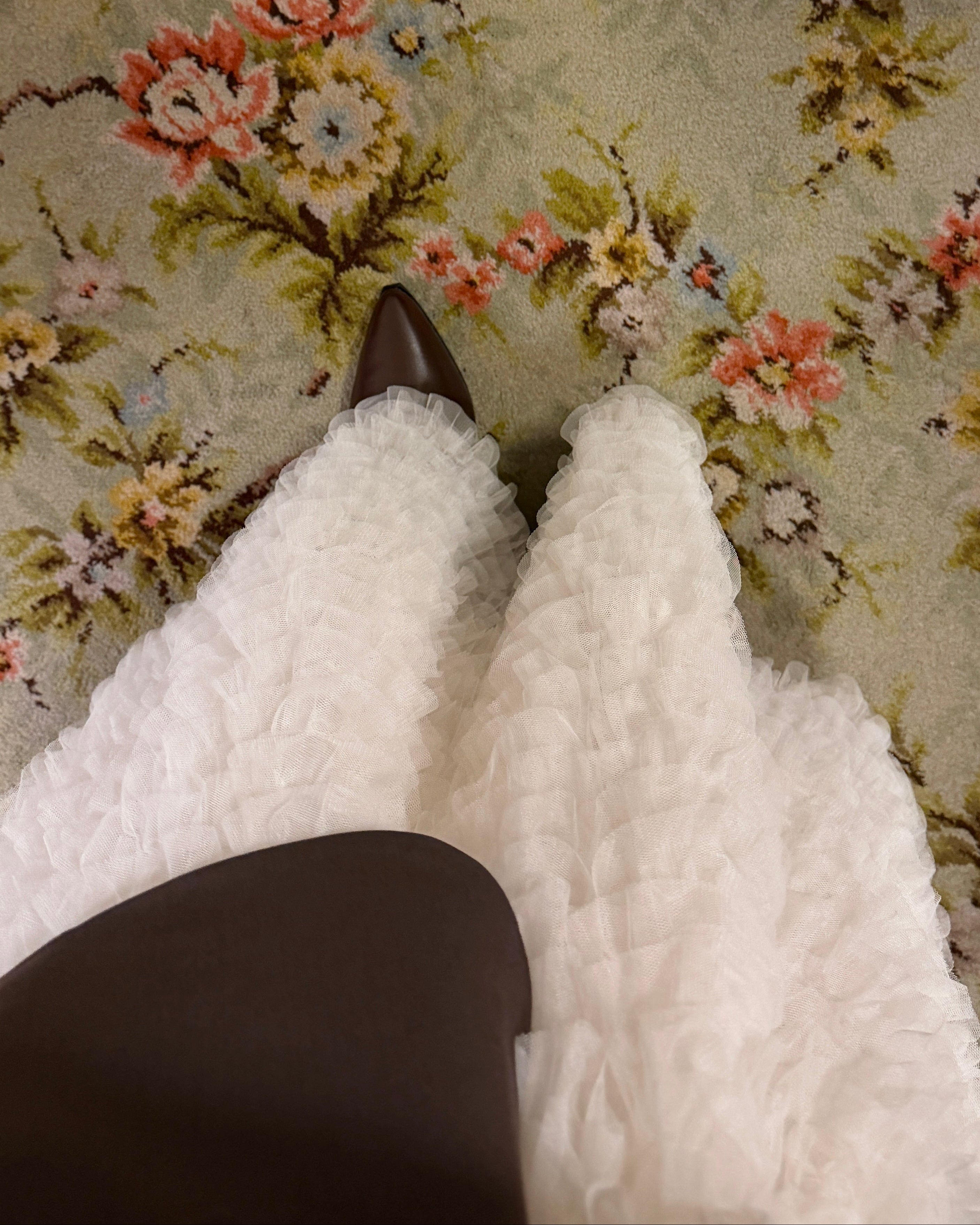 ボリュームフリルチュールスカート