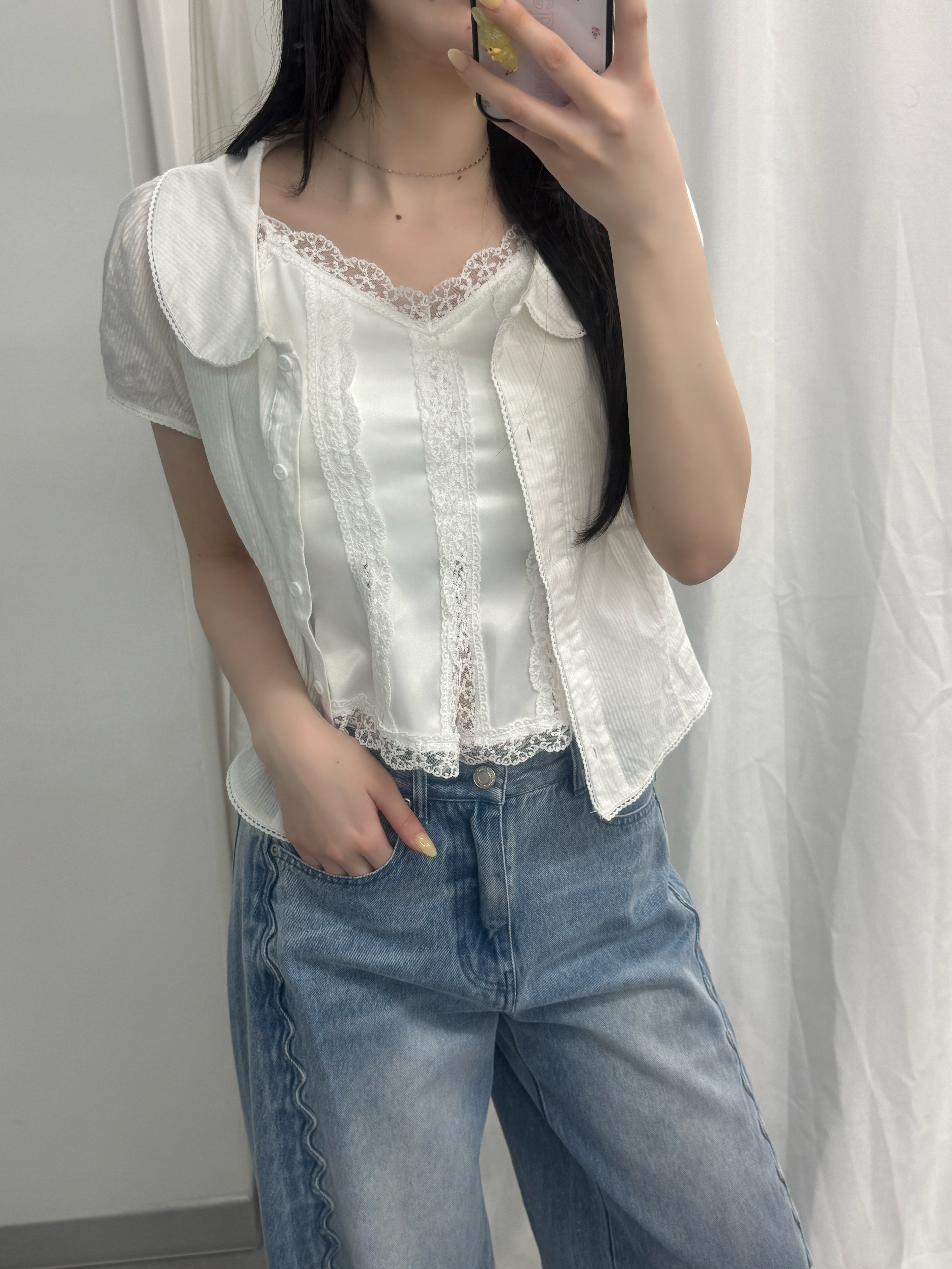 カップ付きサテンレースキャミソール