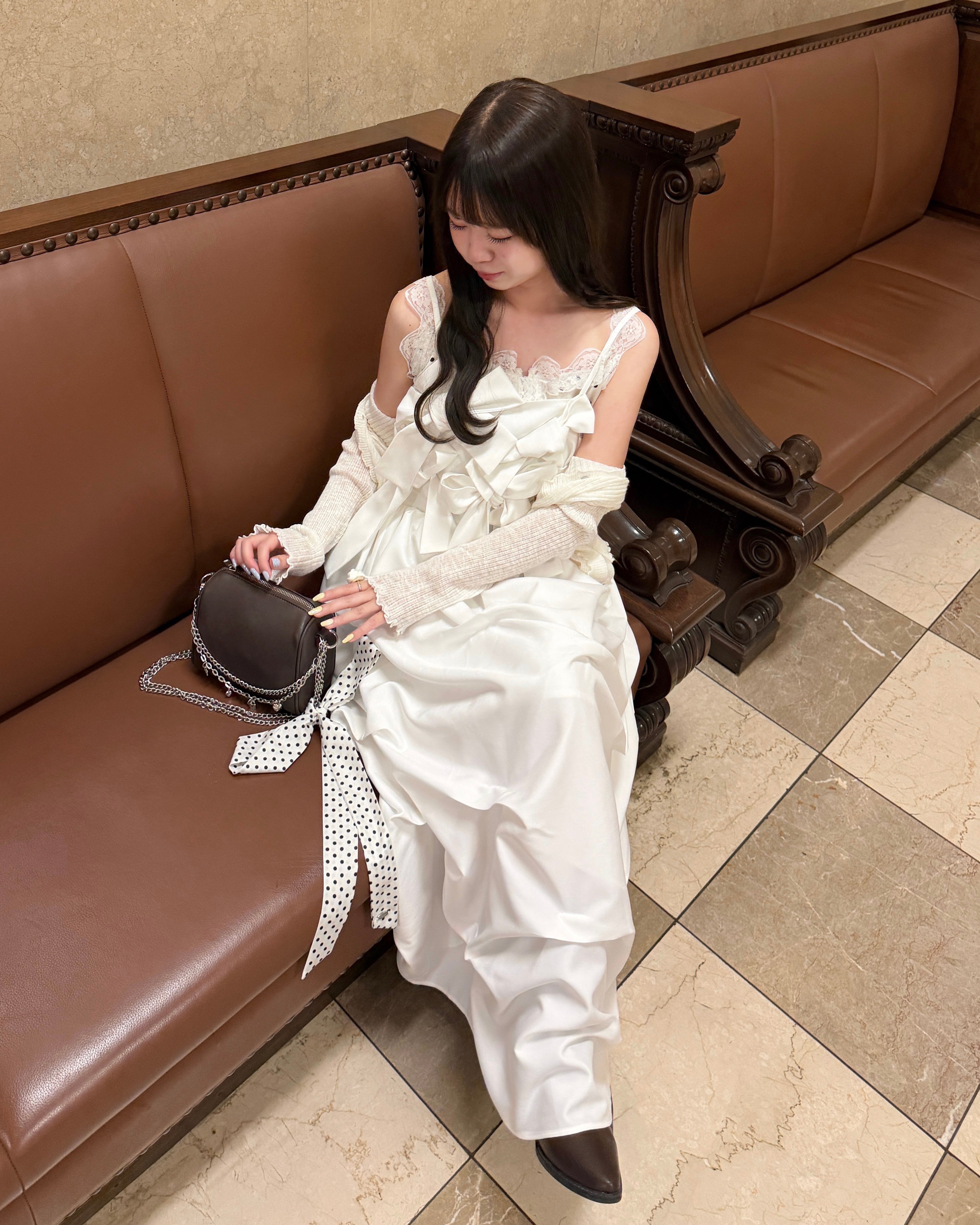シアーメロウフリルカーディガン