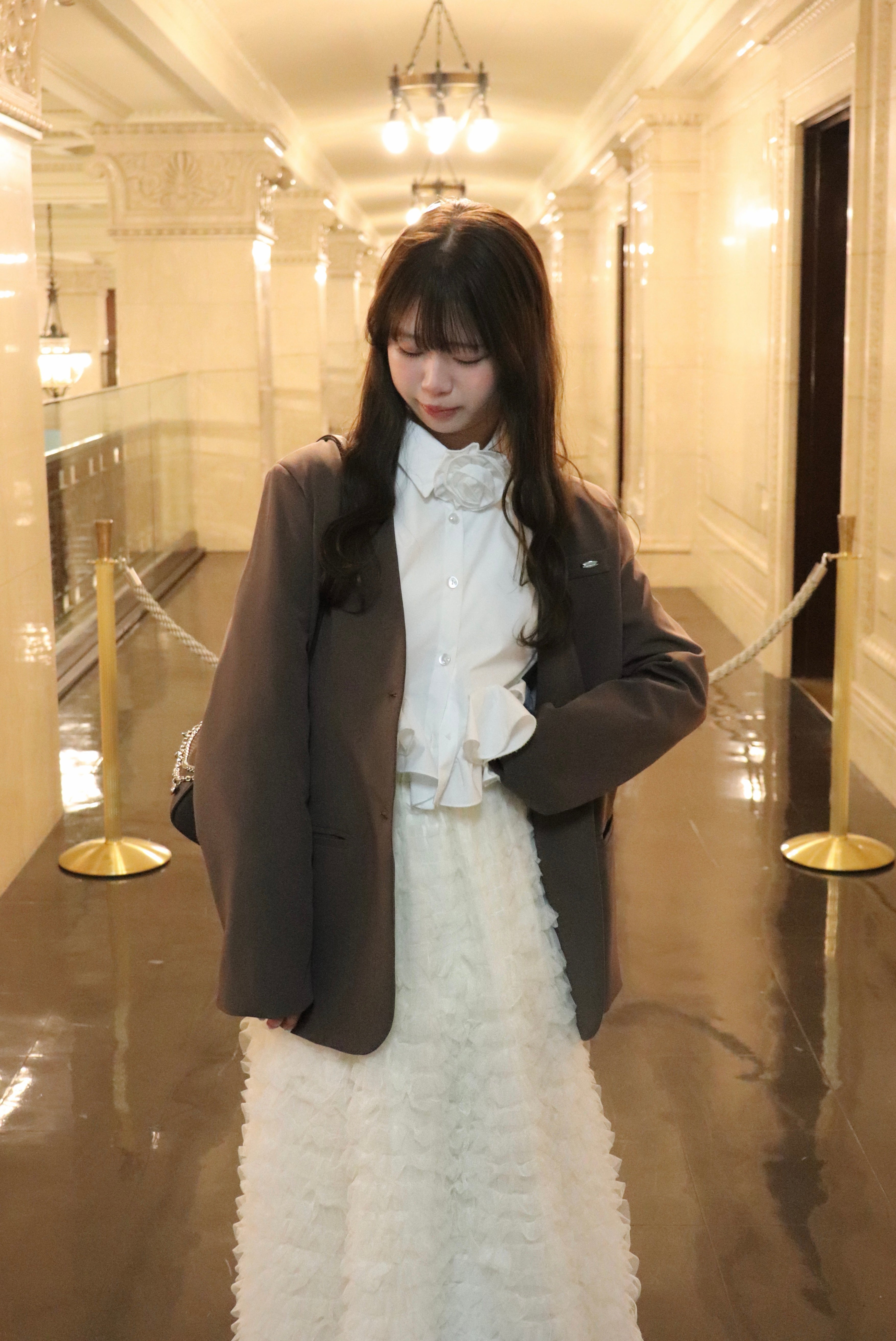 ボリュームフリルチュールスカート