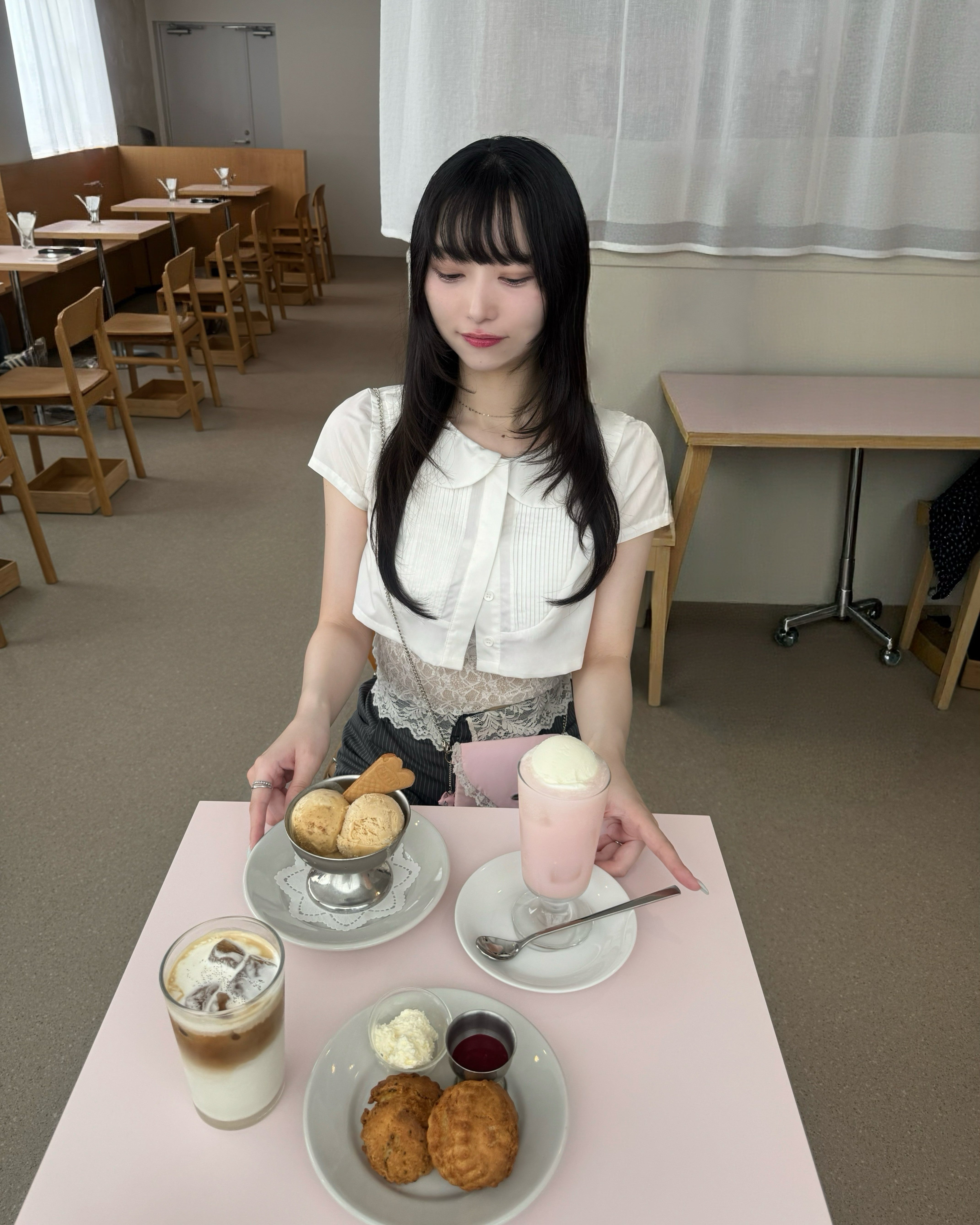 model:163cm