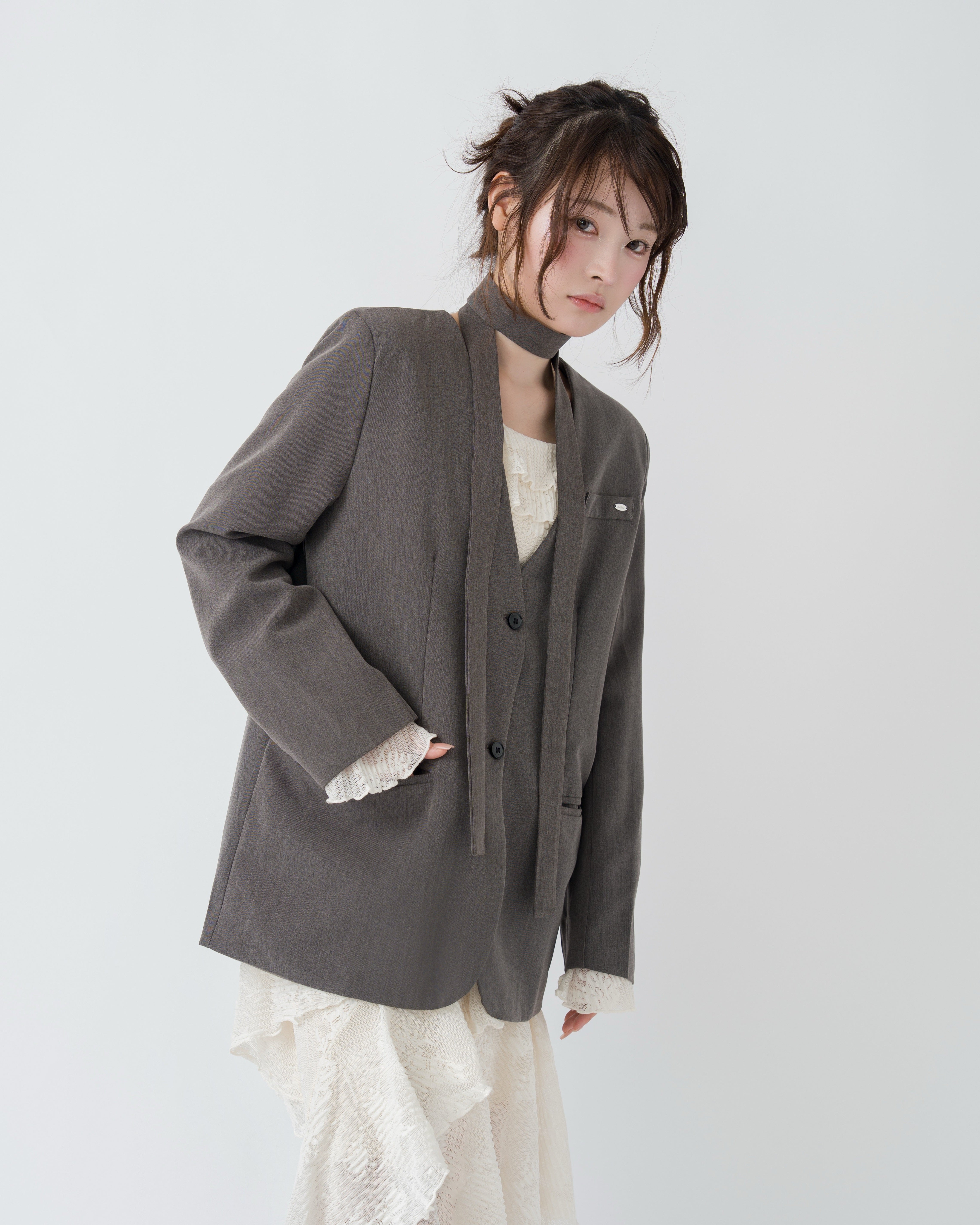 【予約】リボンタイノーカラージャケット