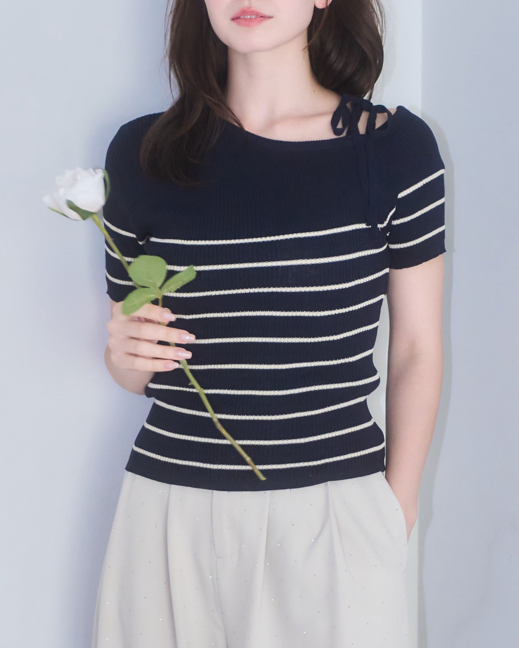 One shoulder striped T-shirt
