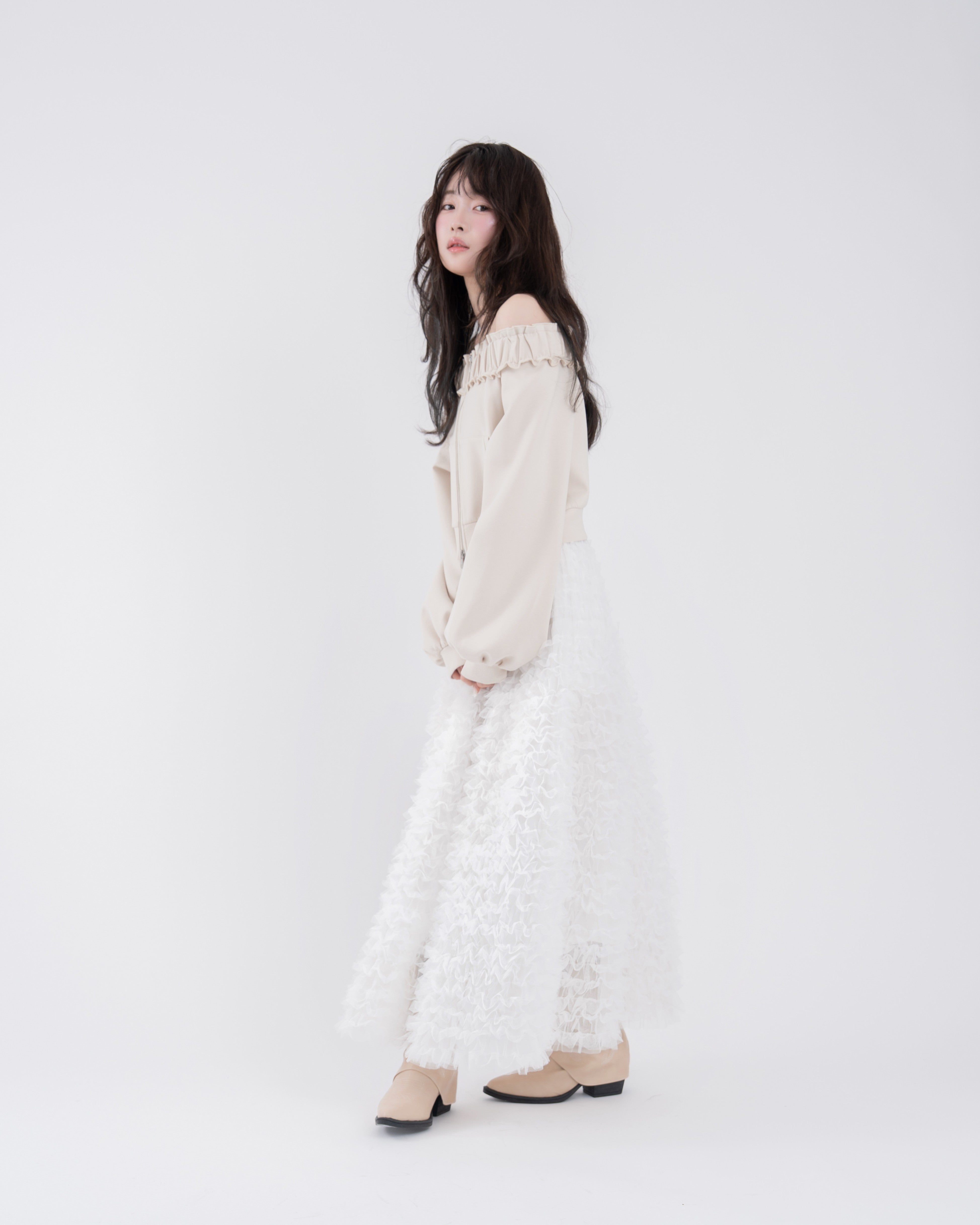 ボリュームフリルチュールスカート