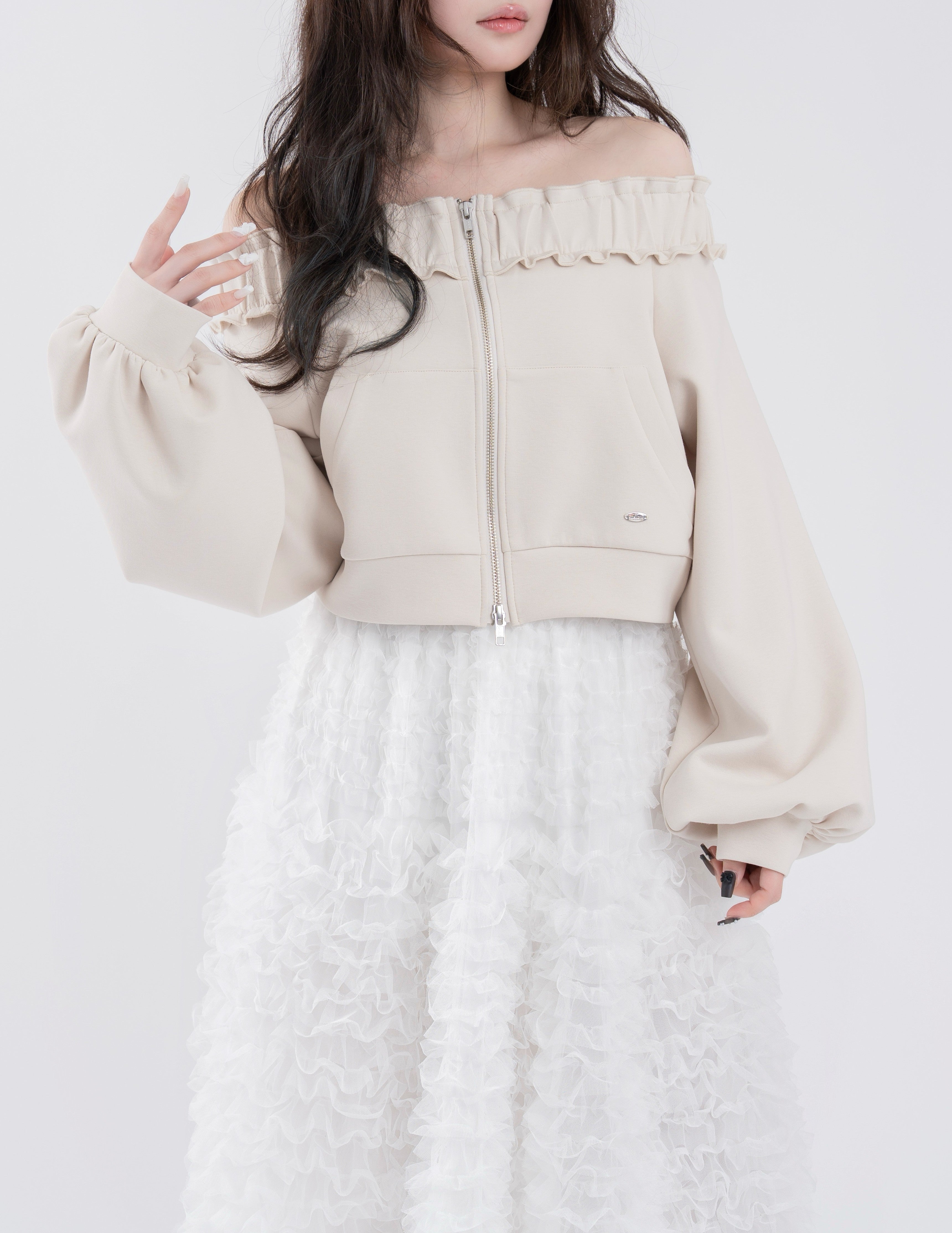 ボリュームフリルチュールスカート