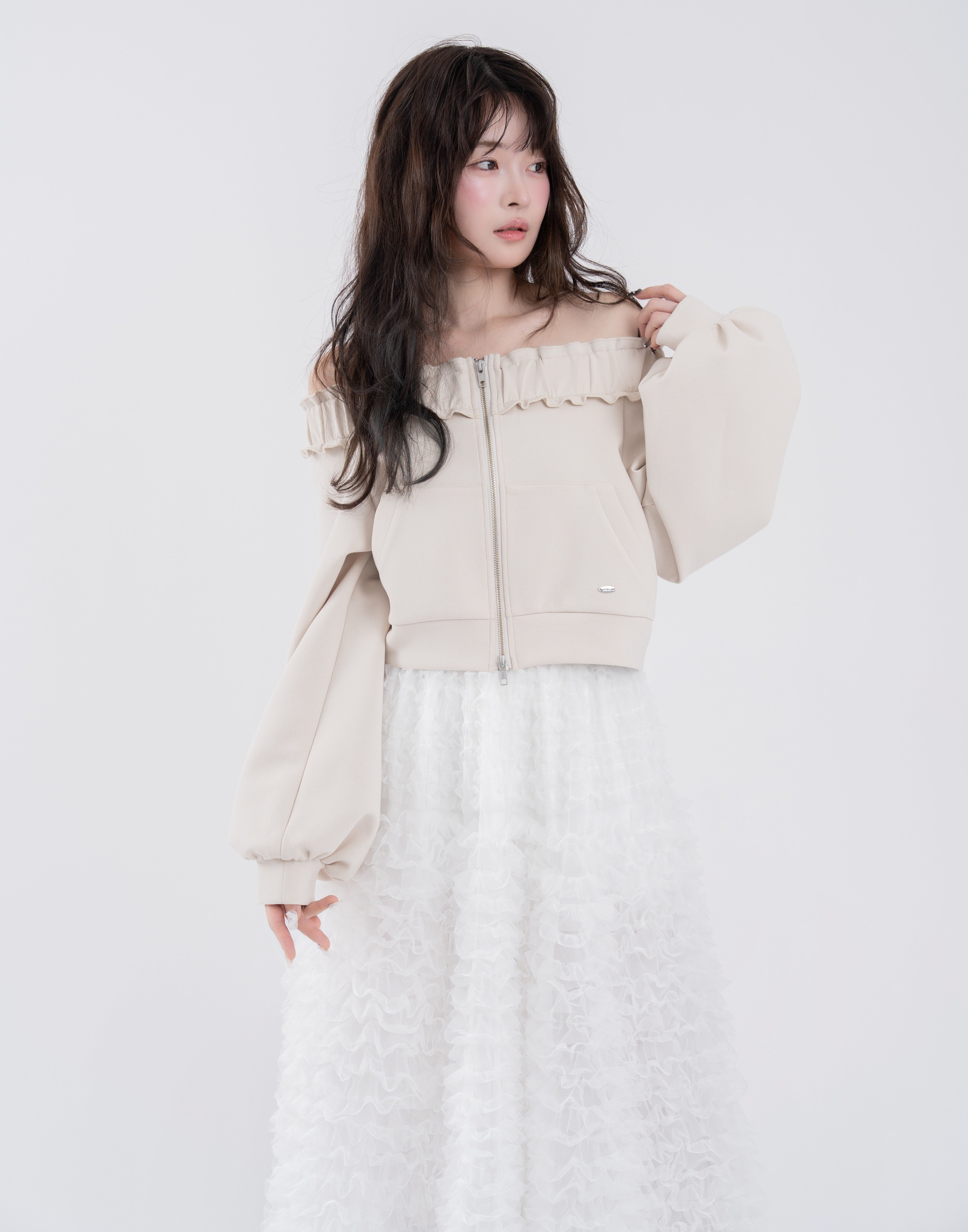 ボリュームフリルチュールスカート