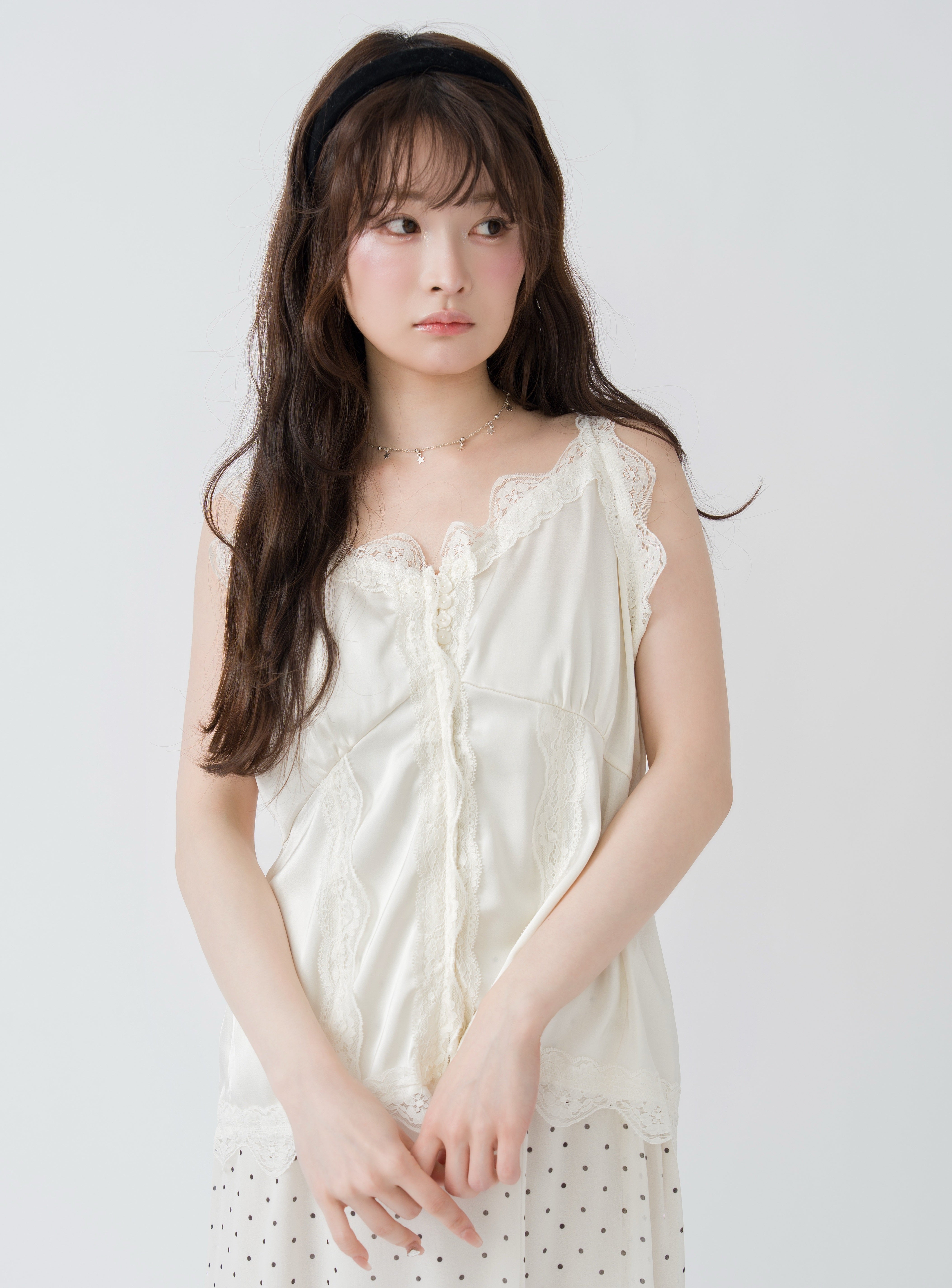 サテンレースキャミトップス