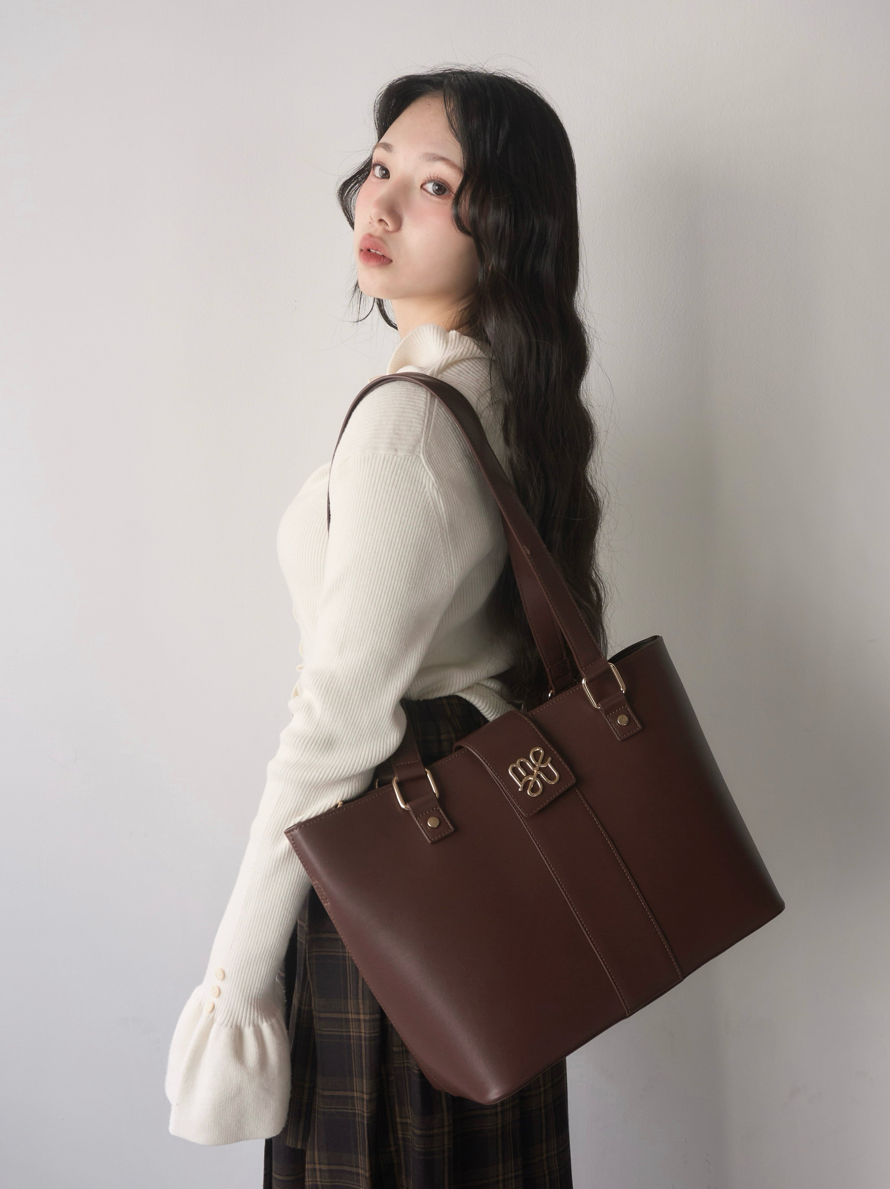 ね*こ様 値下げ交渉⭕️mellowneon 2wayA4ロゴベルトバッグ 2wayA4ロゴベルトバッグ（トートバッグ）｜mellowneon