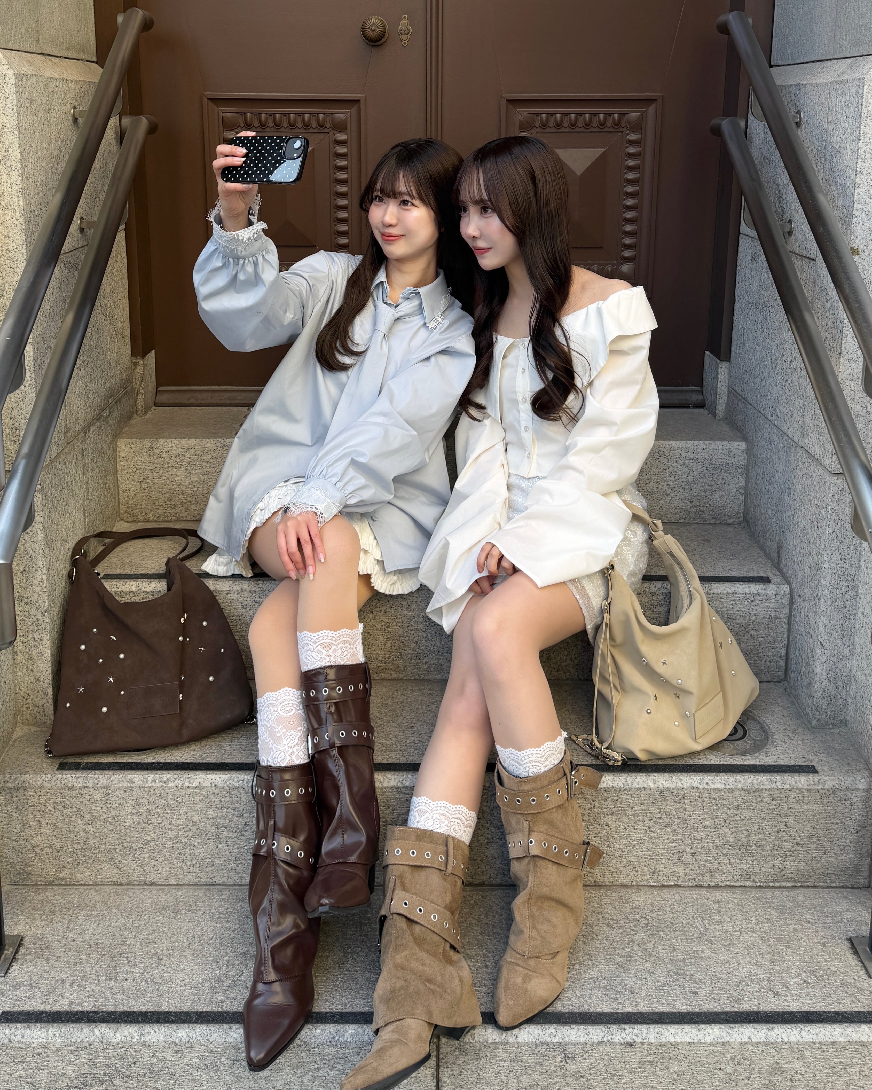 ベルトショートブーツ