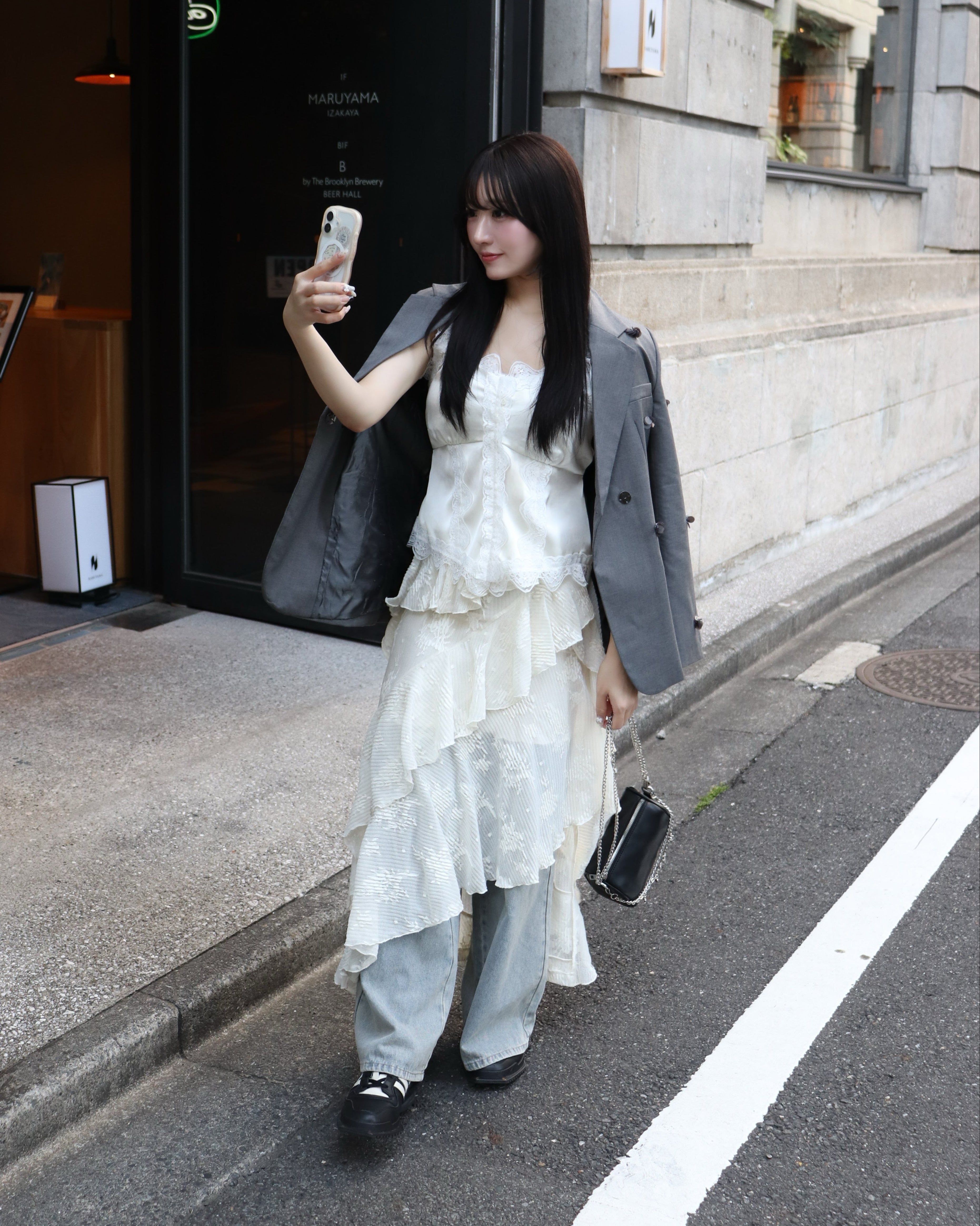 アシンメトリーフリルレーススカート