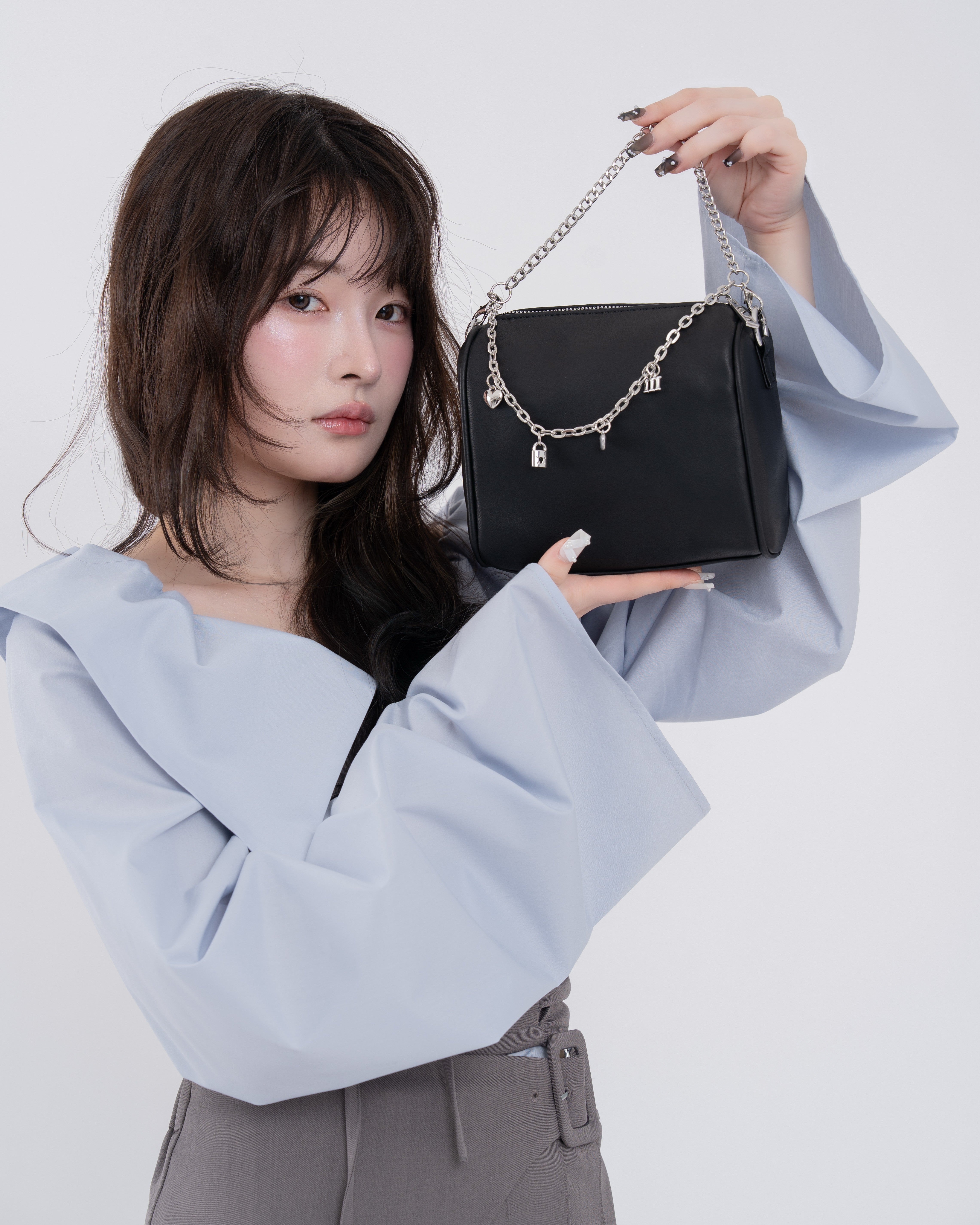 マルチウェイダブルチャームバッグ