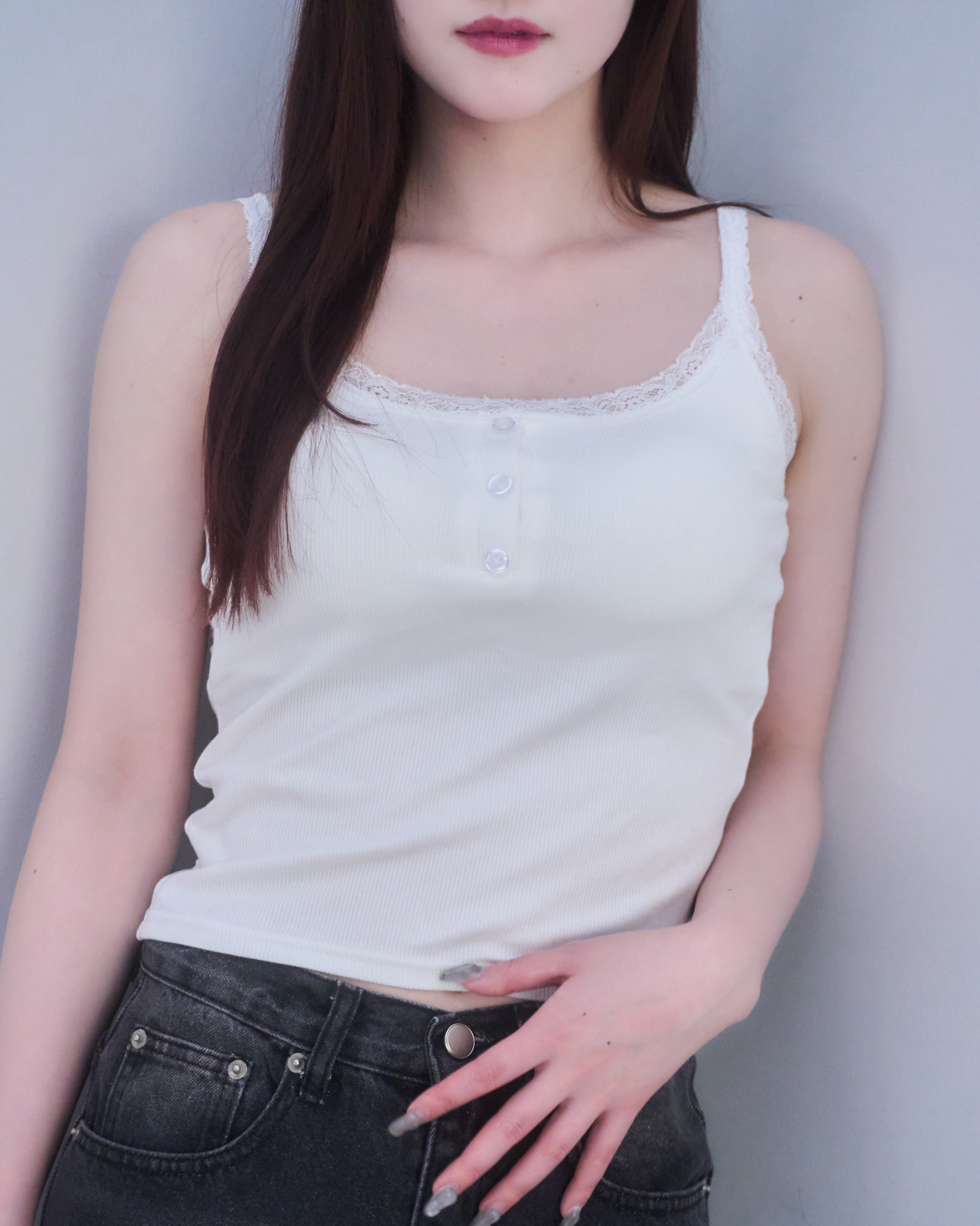 花邊與杯子對接吊帶