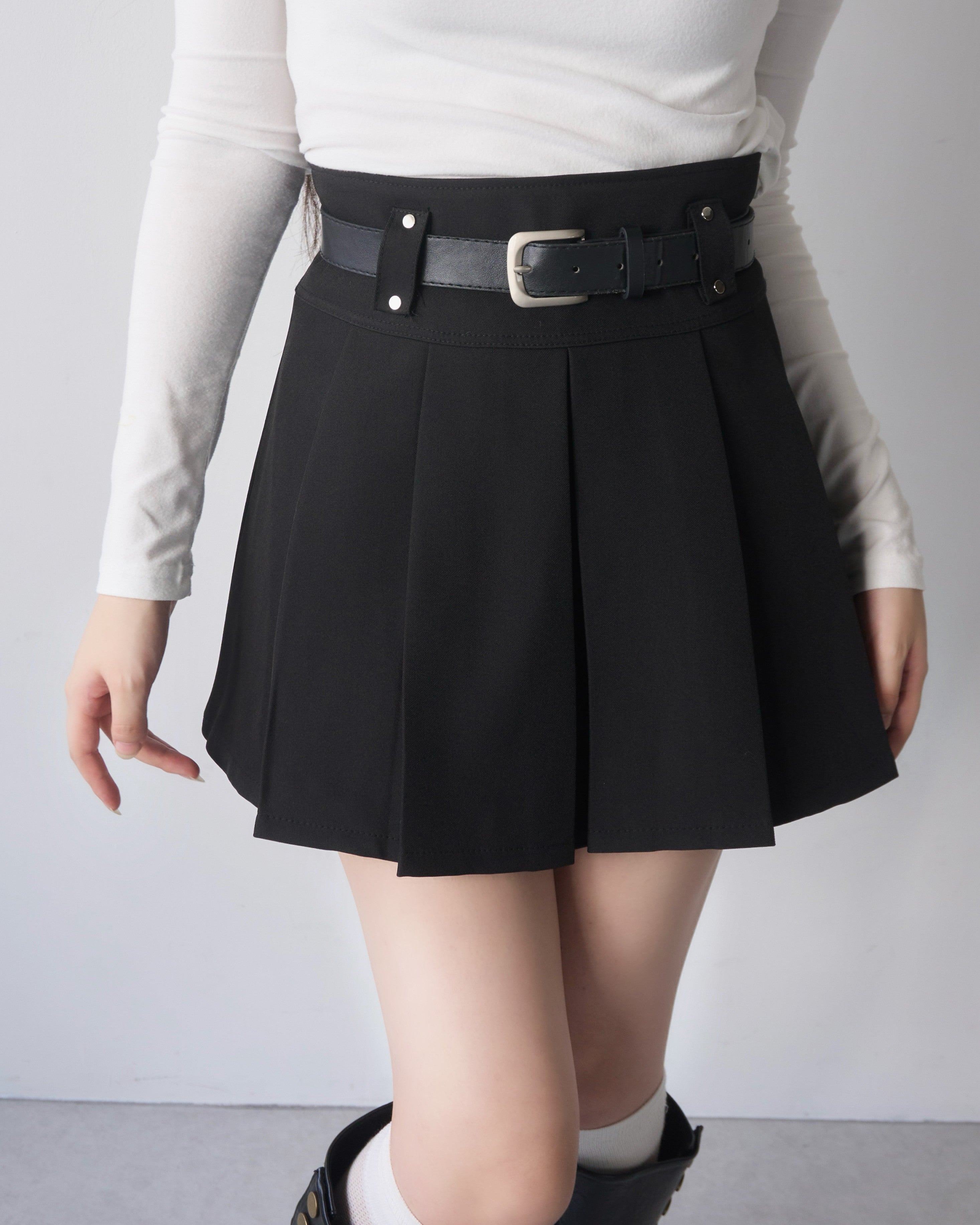 belt set pleated skirt