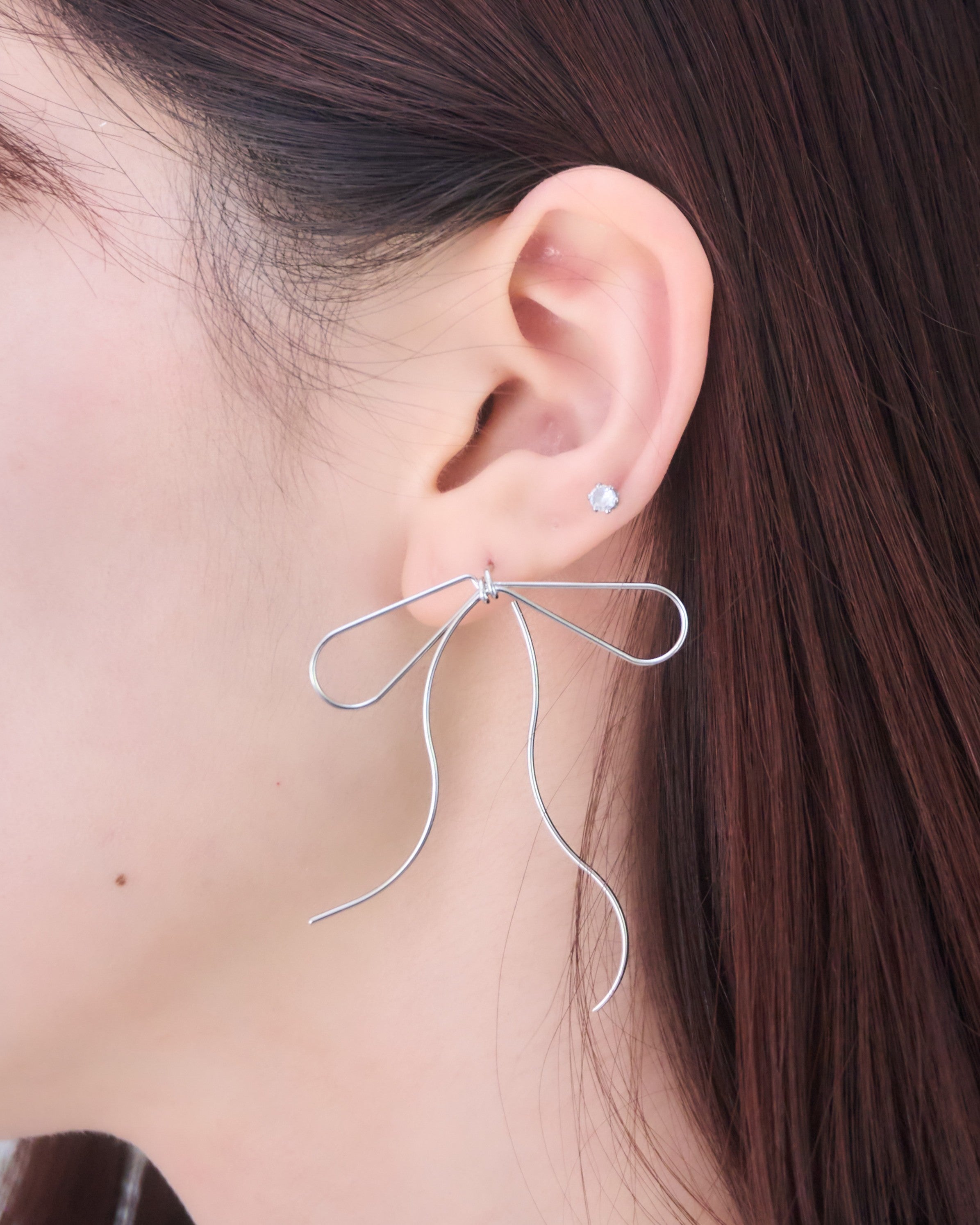 Metal ribbon earrings
