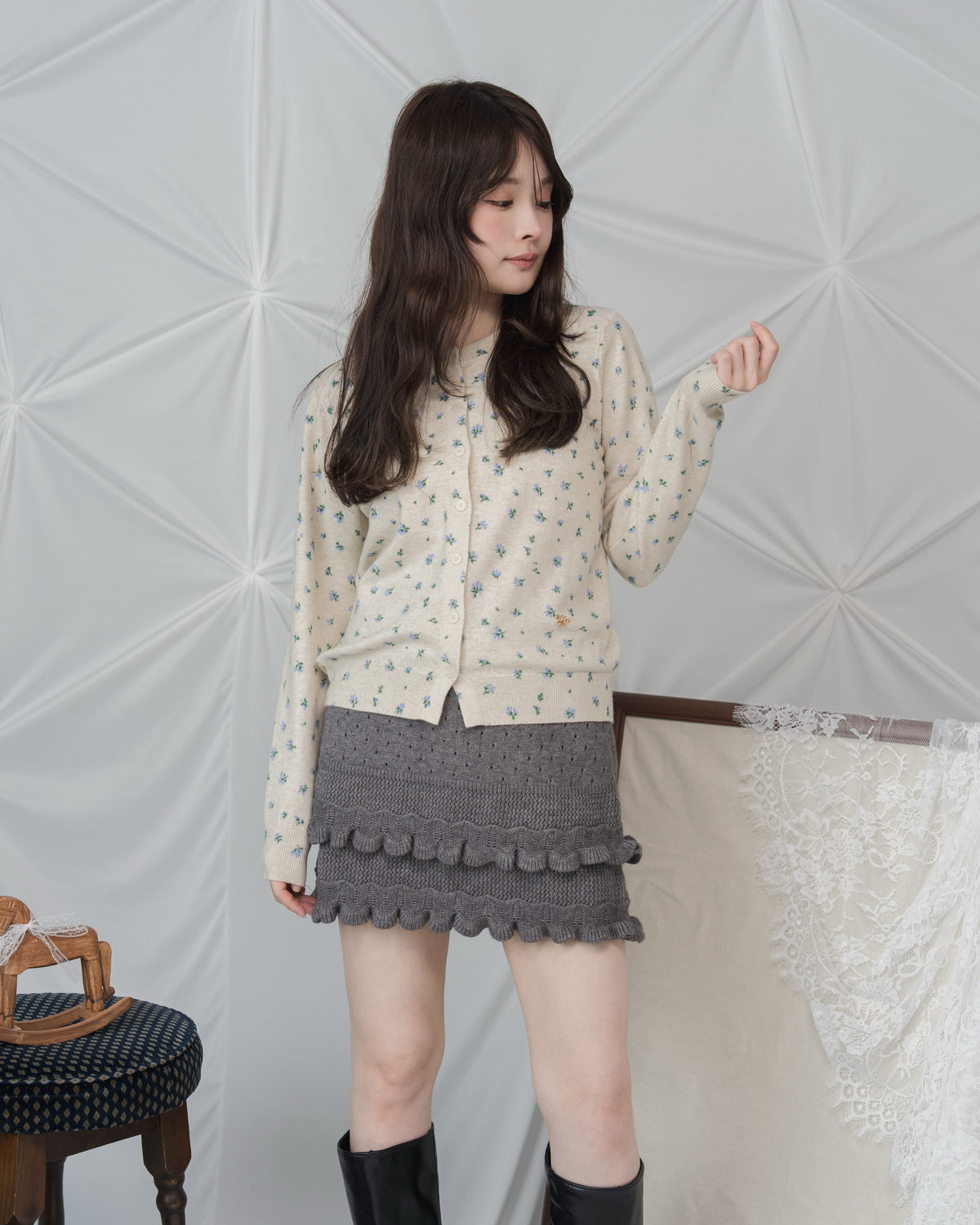 【予約】スカラップフリルニットミニスカート