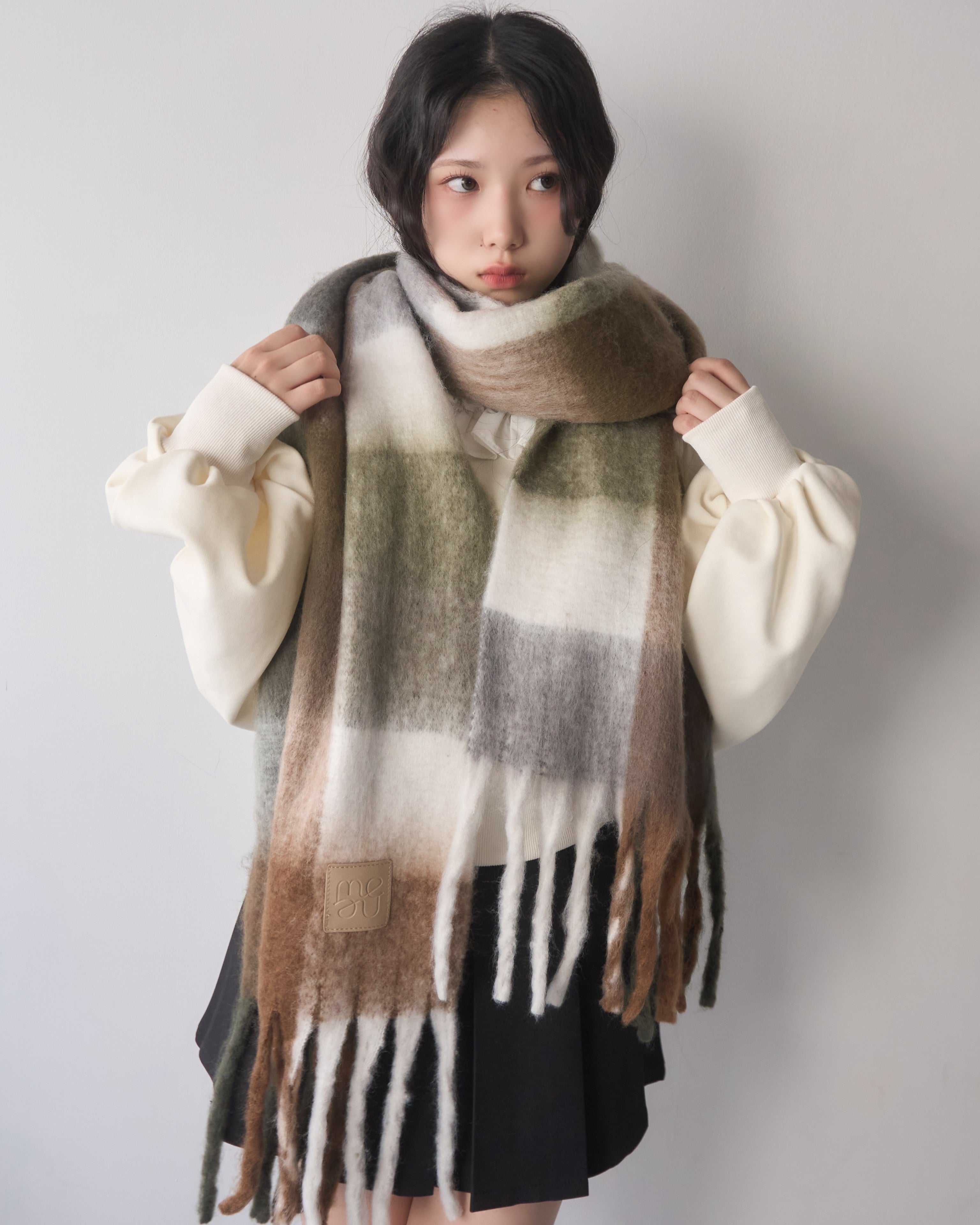 ボリュームブロックチェックマフラー｜MELLOWNEON (メロウネオン) 公式